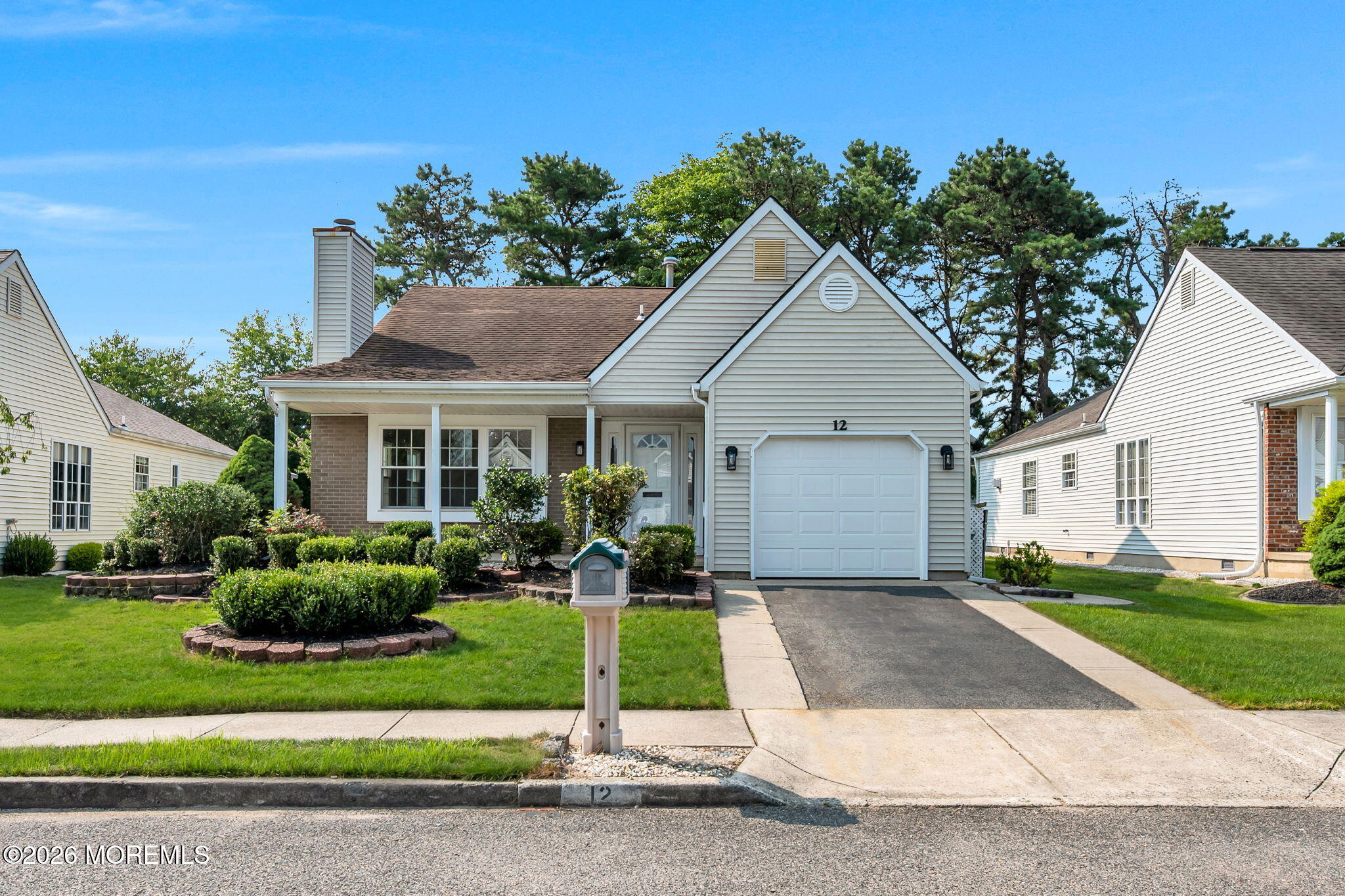 12 Kendal Drive — photo