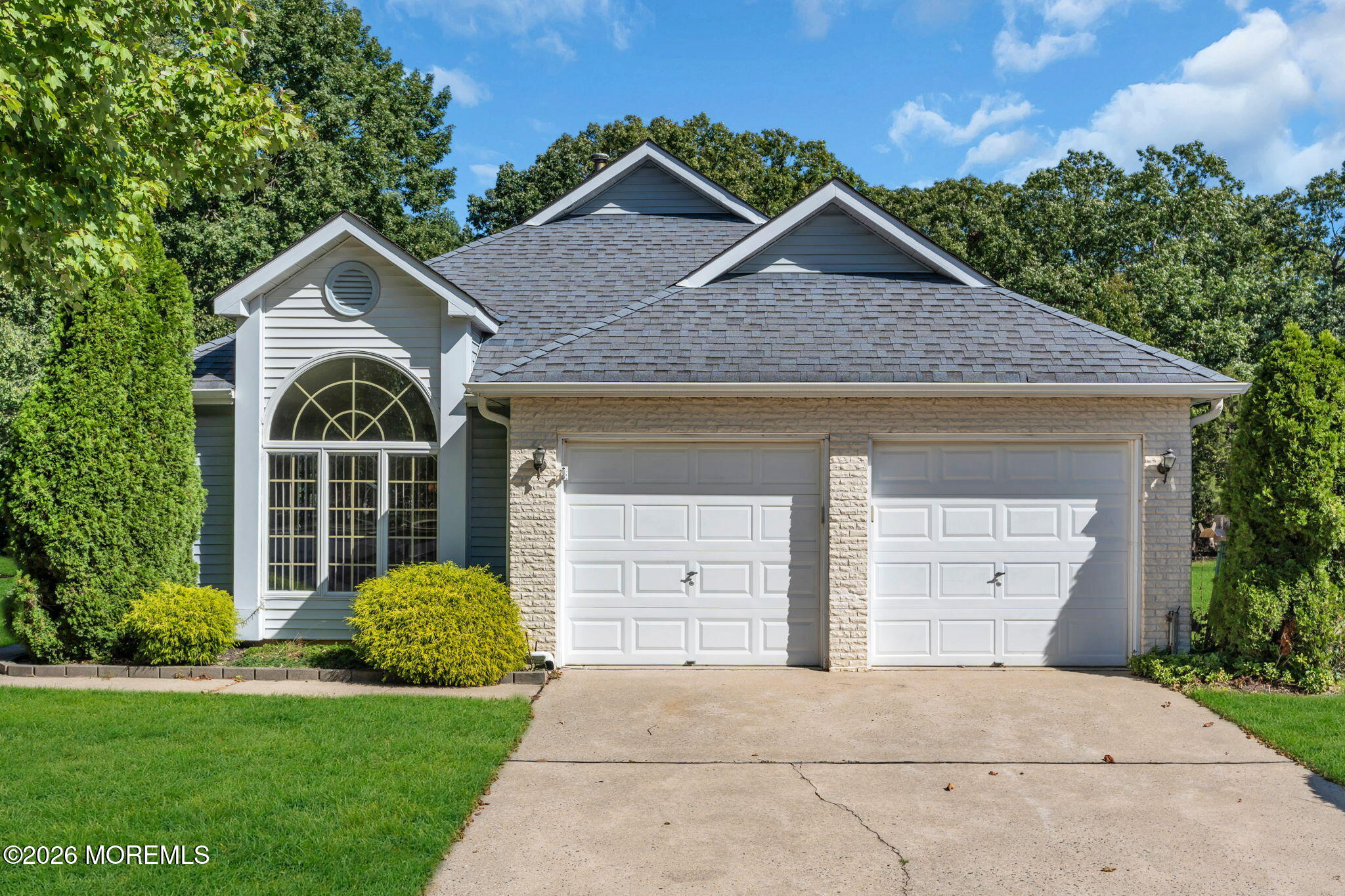 1562 Snowberry Court — photo