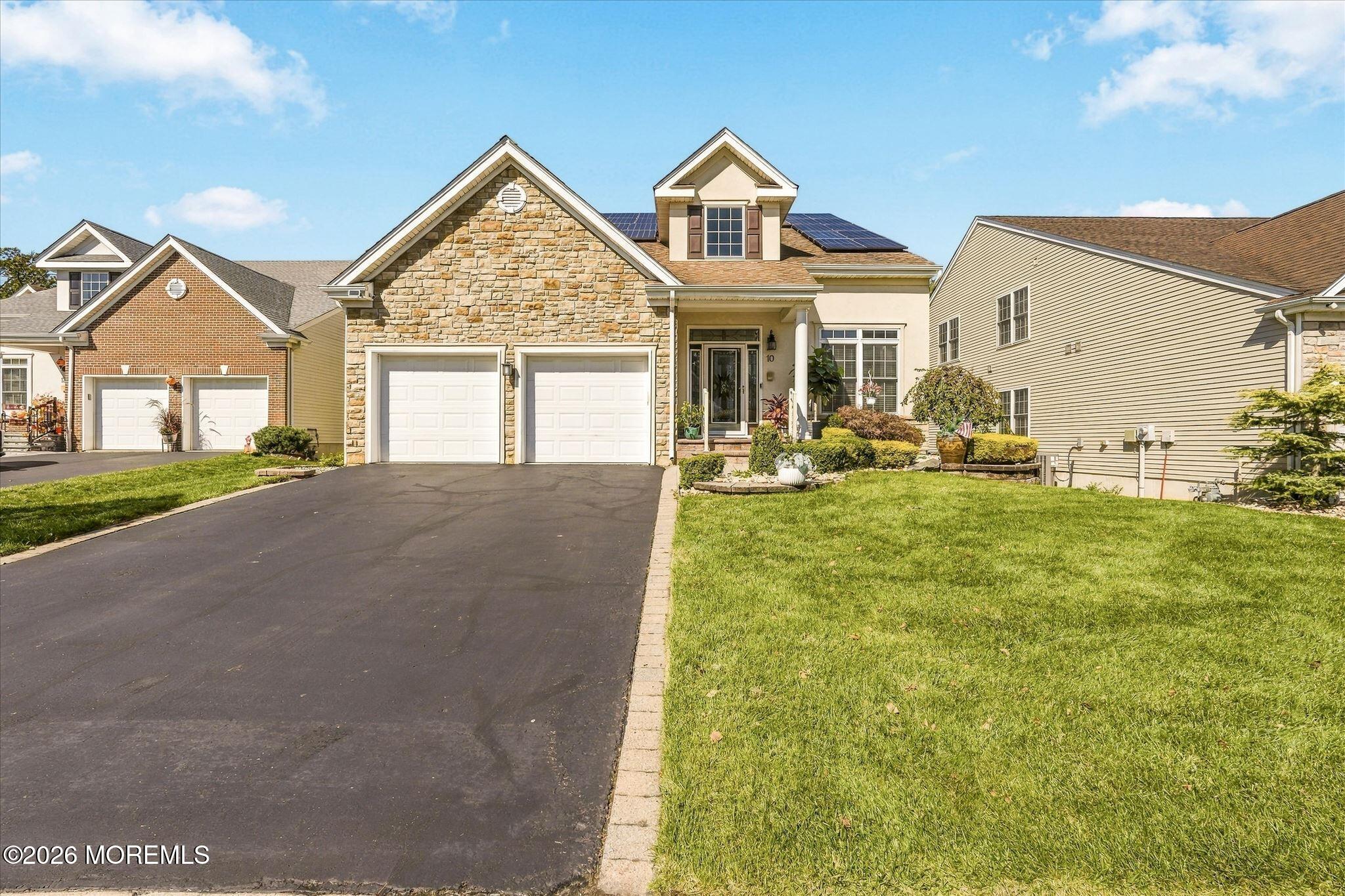 10 Salter Court — photo