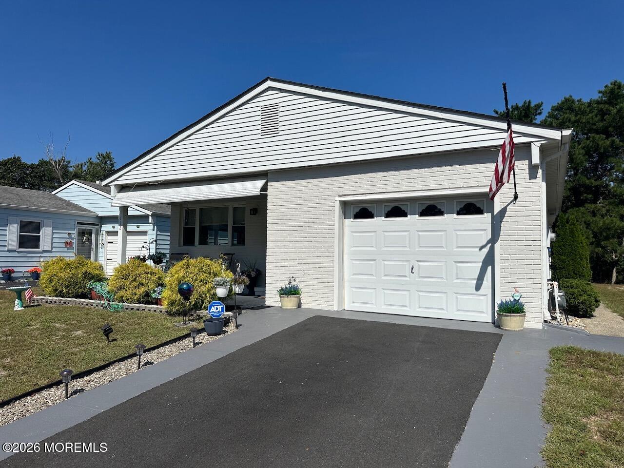 112 Santiago Drive — photo