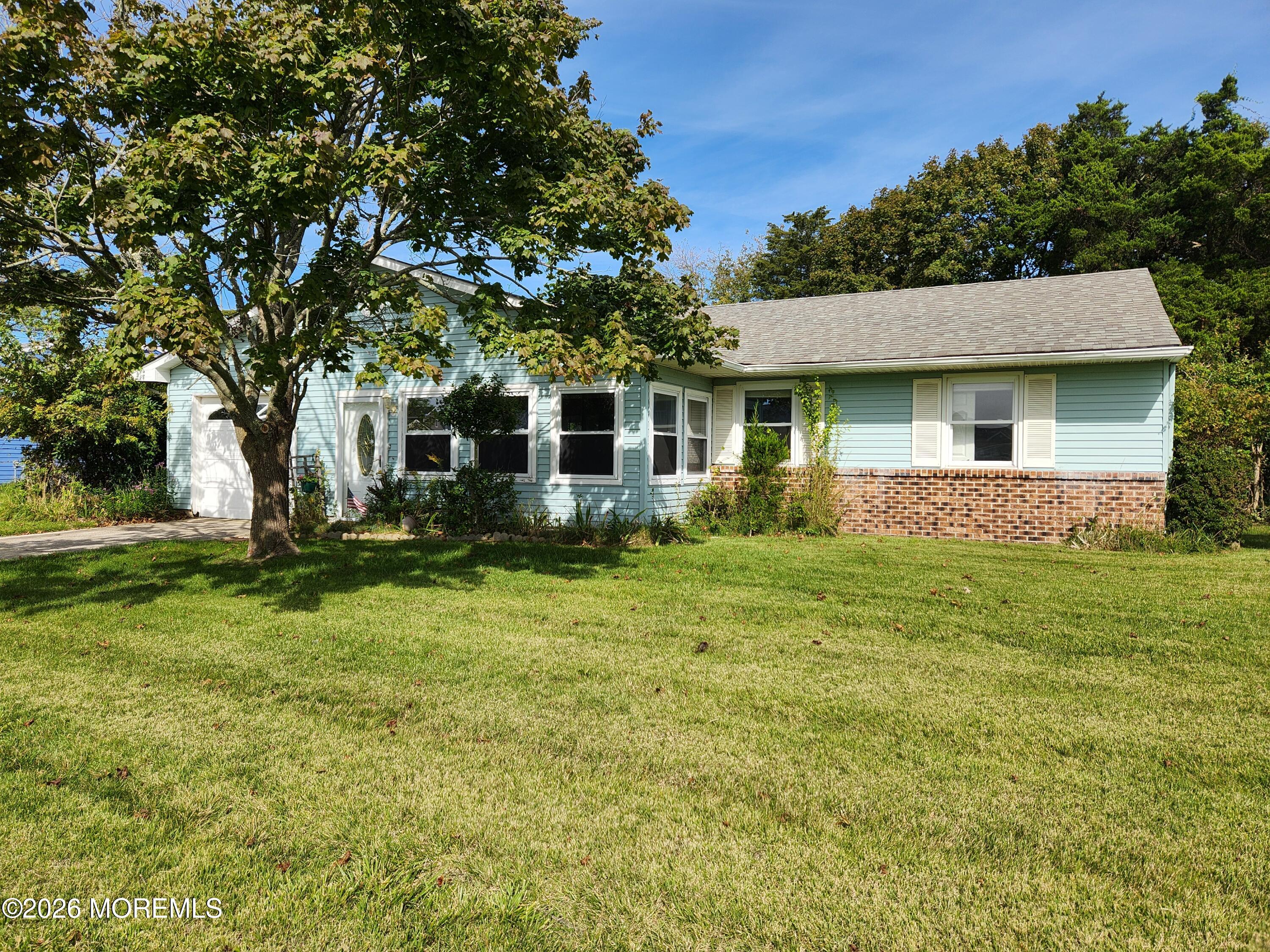 29 Beach Drive — photo