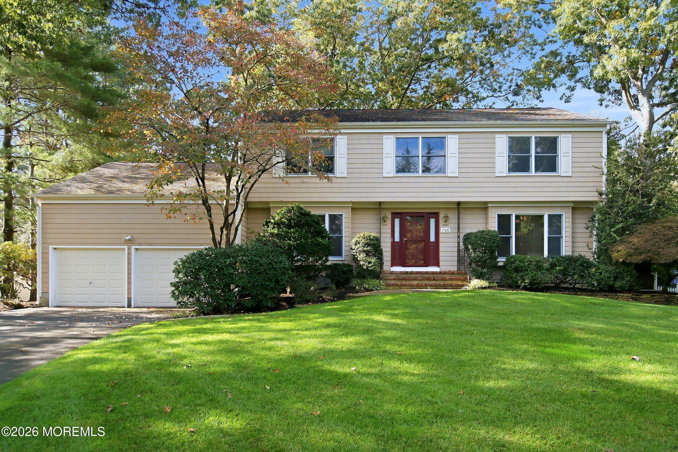 795 Foothill Court — photo