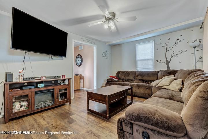663 Kennedy Street — photo