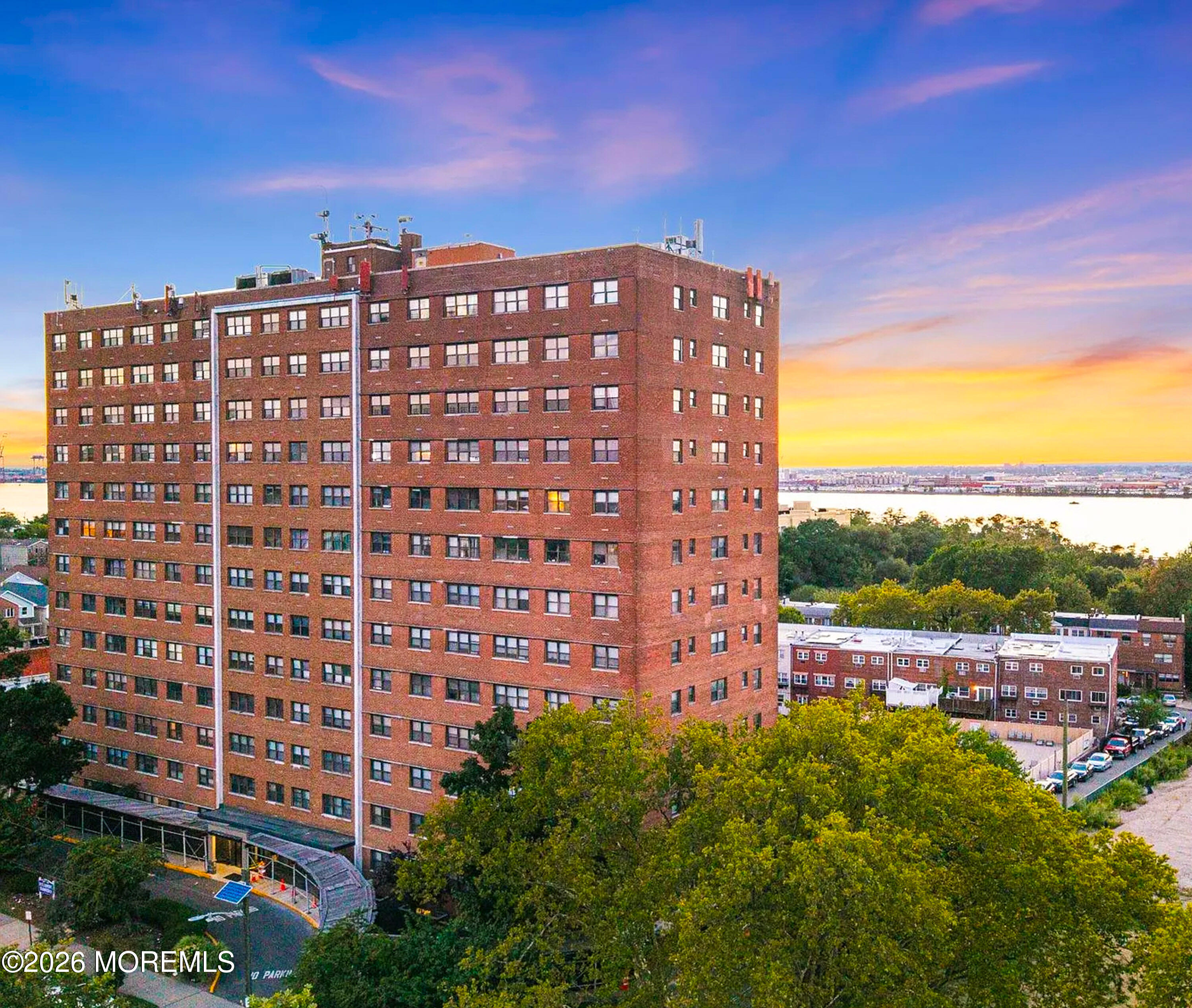 1225 John F. Kennedy Boulevard Unit 10J — photo