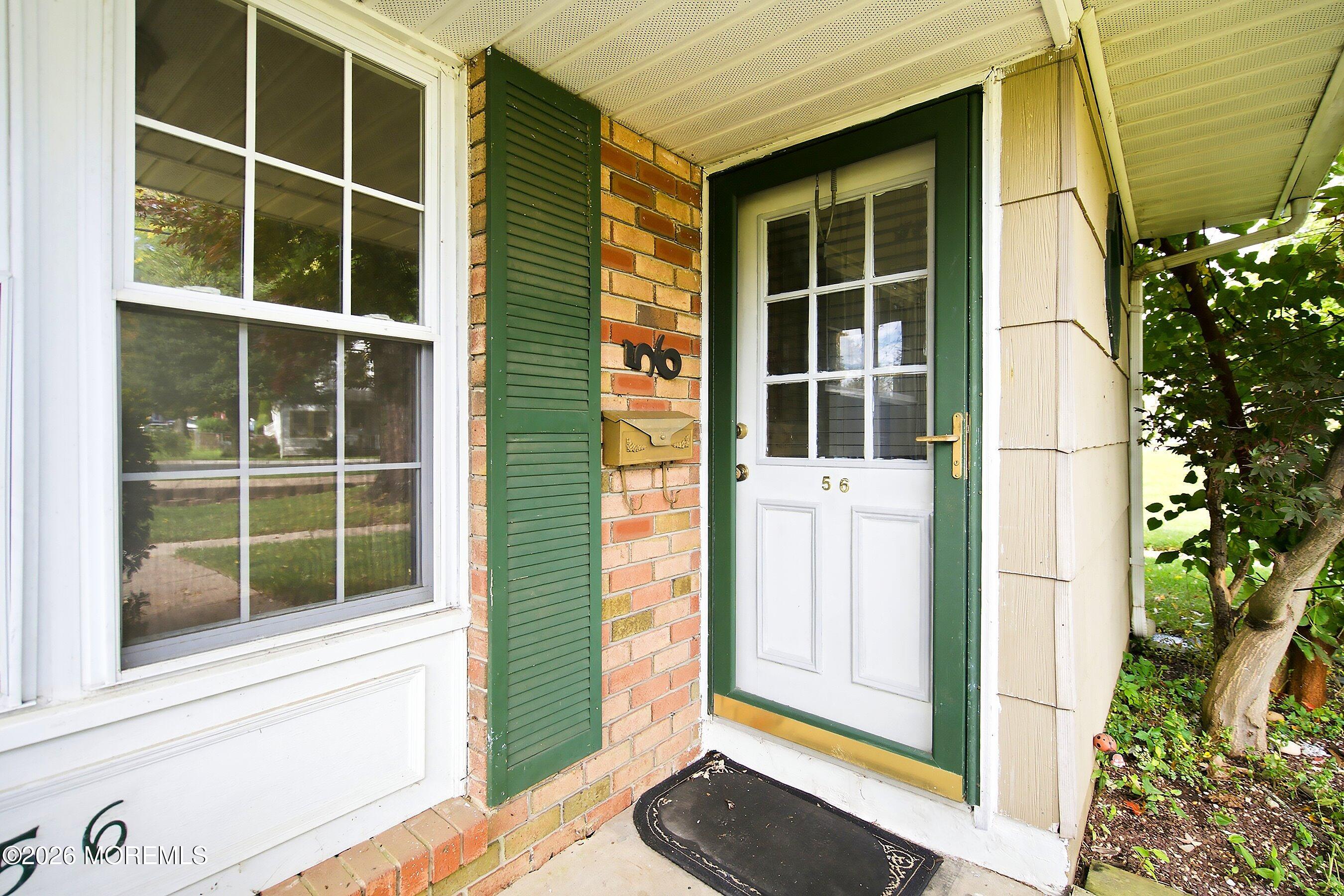 56 Kingsley Way — photo