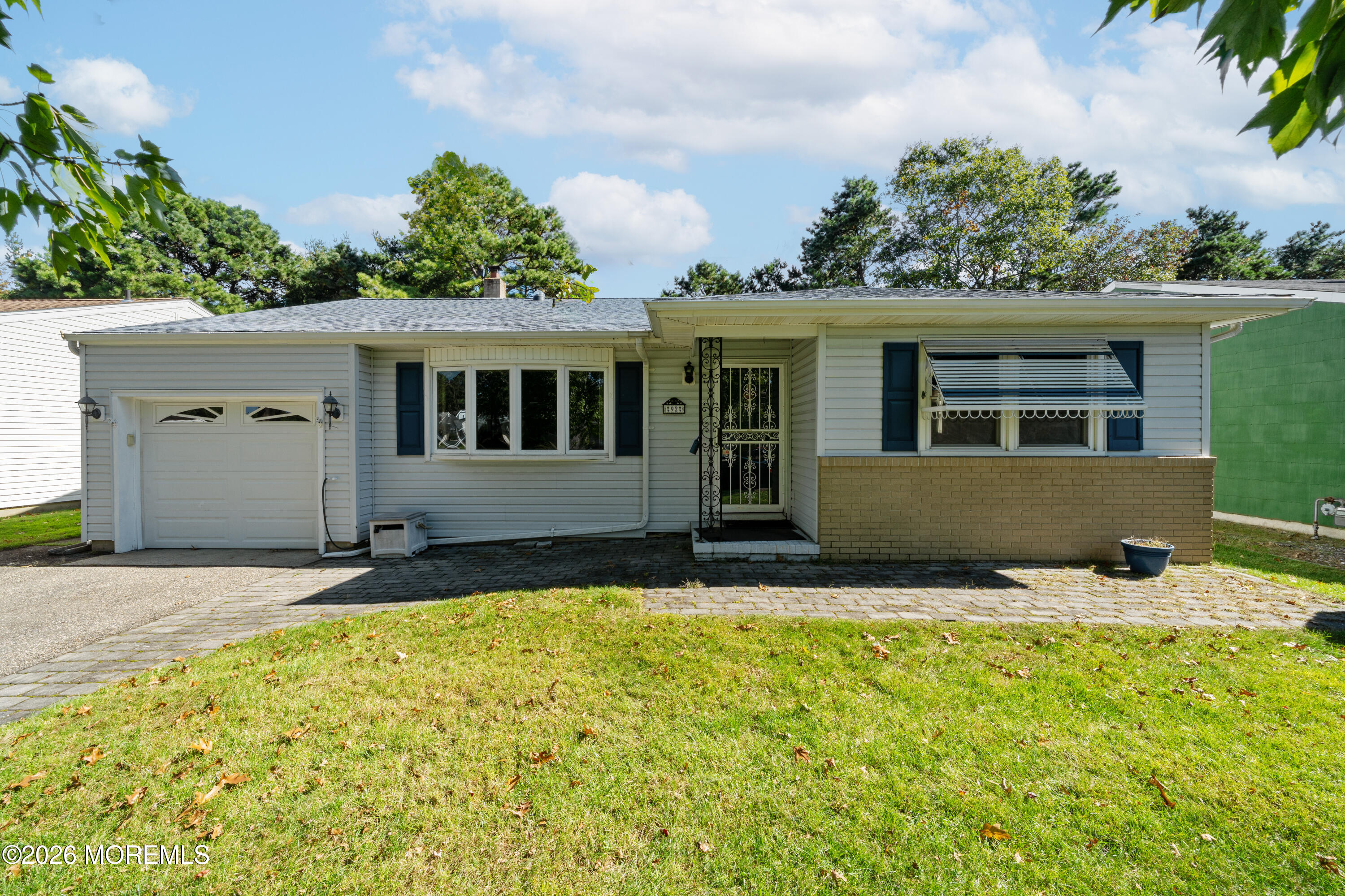 92 Castleton Drive — photo