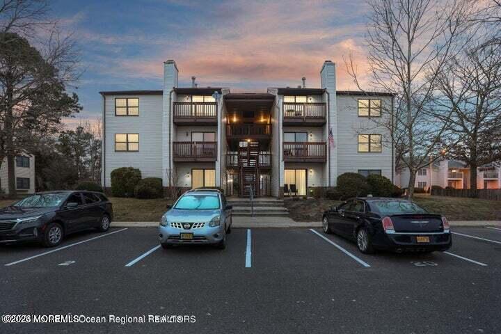 22 Whitemarsh Court Unit 1760 — photo