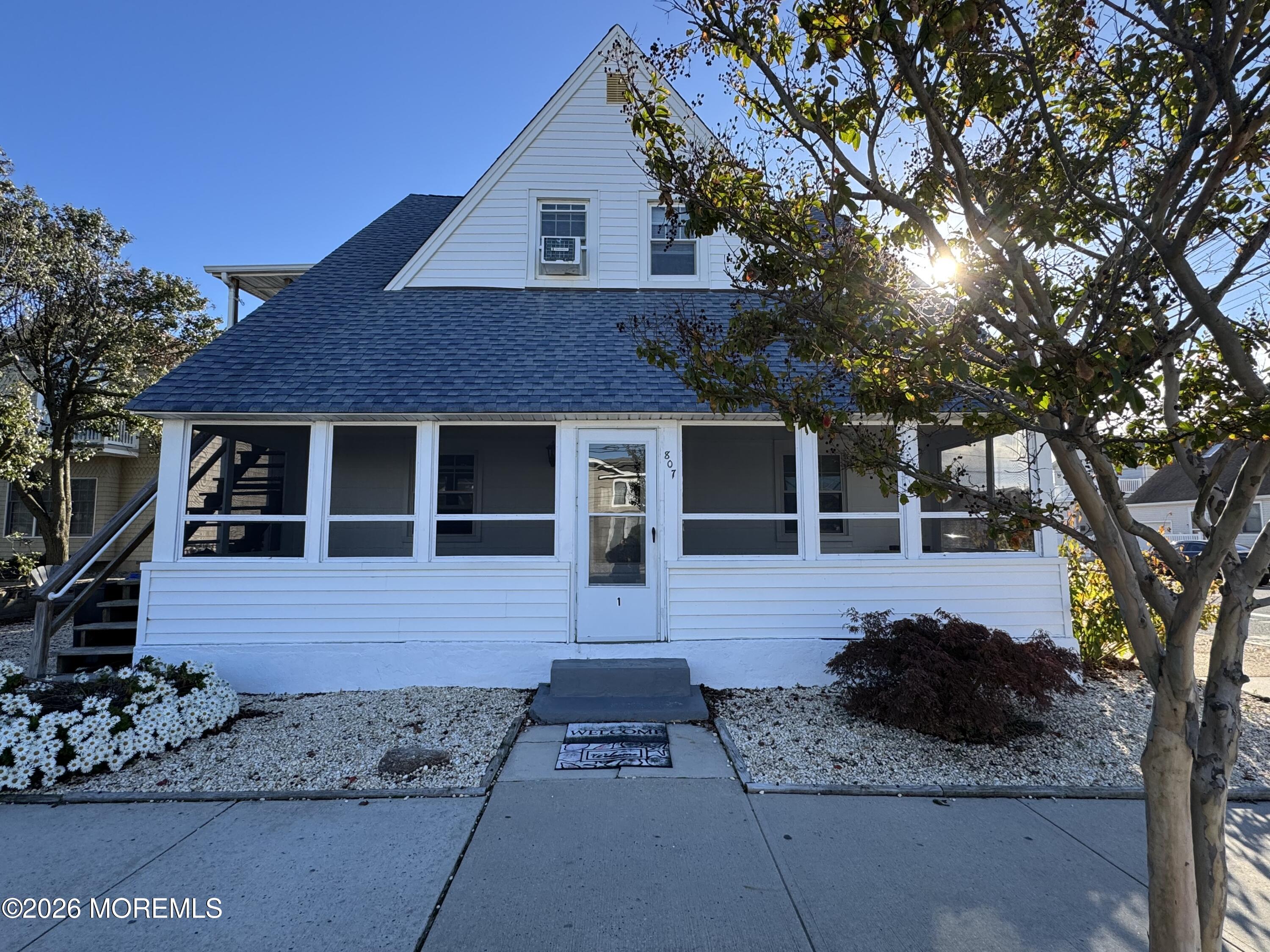 807 Grand Central Avenue Unit 1 — photo