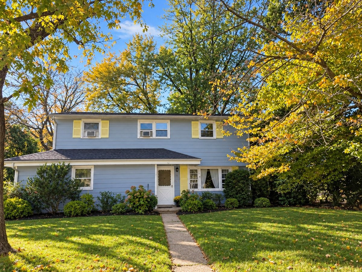 2 Racoon Drive — photo