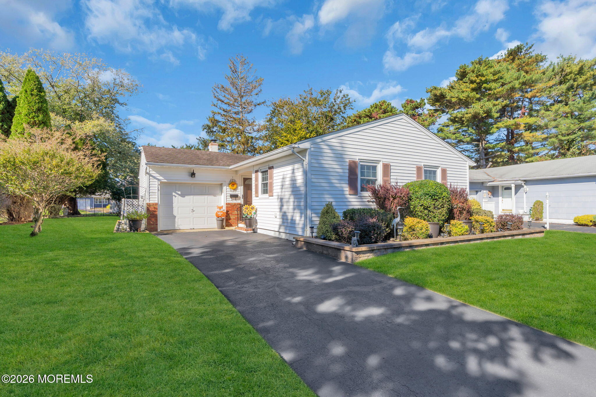 16 Concord Lane — photo