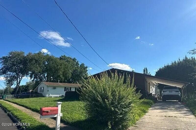 723 Ruth Drive — photo