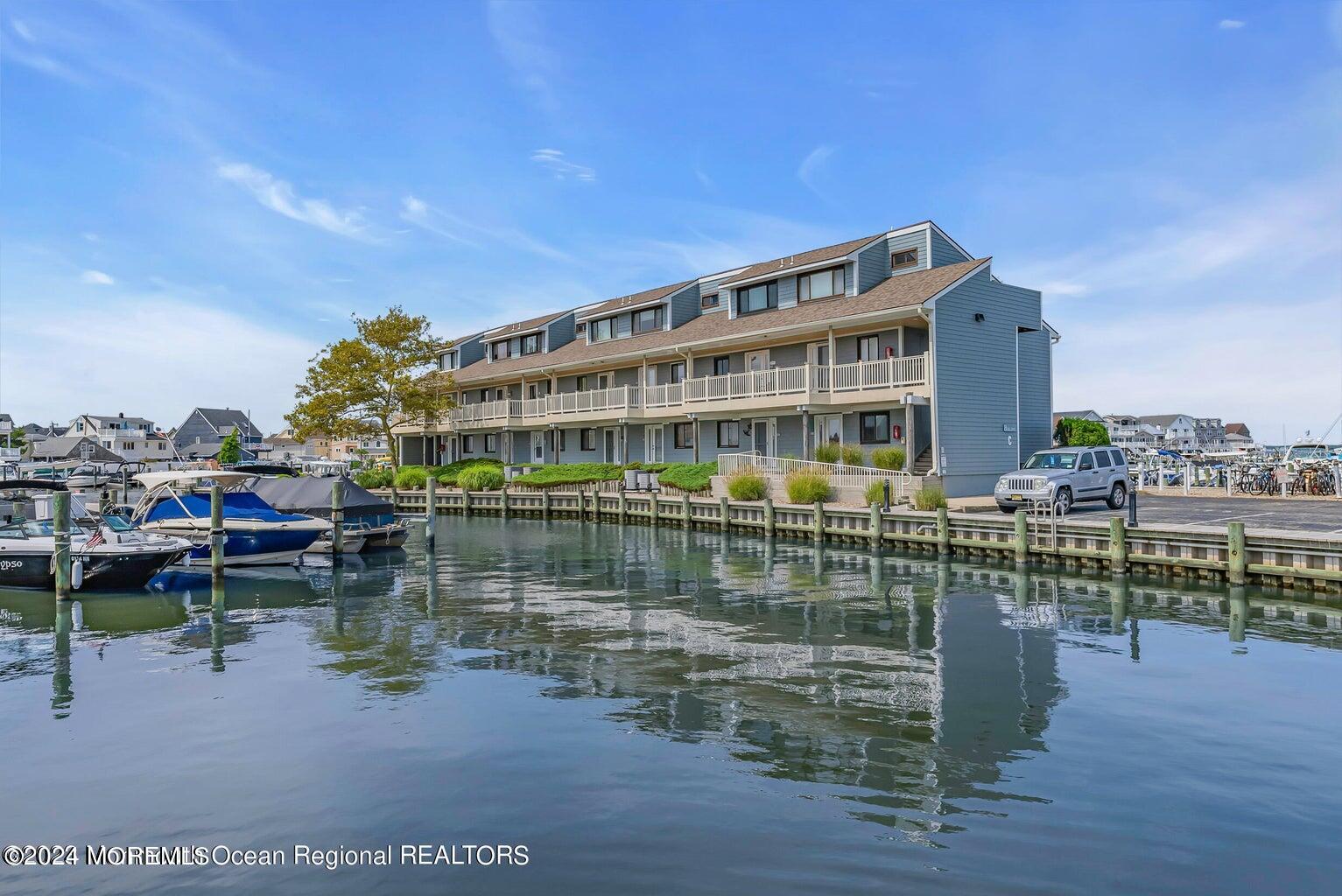 1919 Bay Boulevard Unit C11 — photo