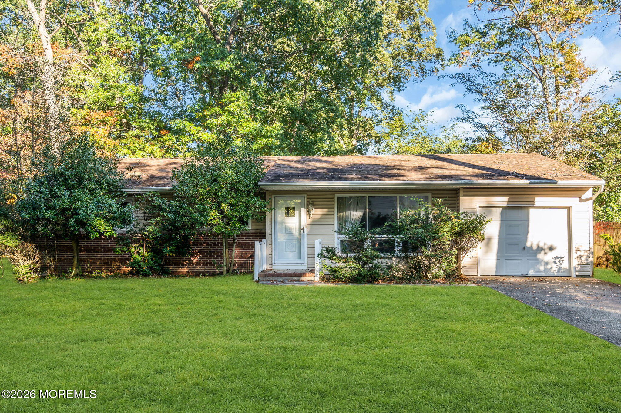 28 Shady Nook Drive — photo