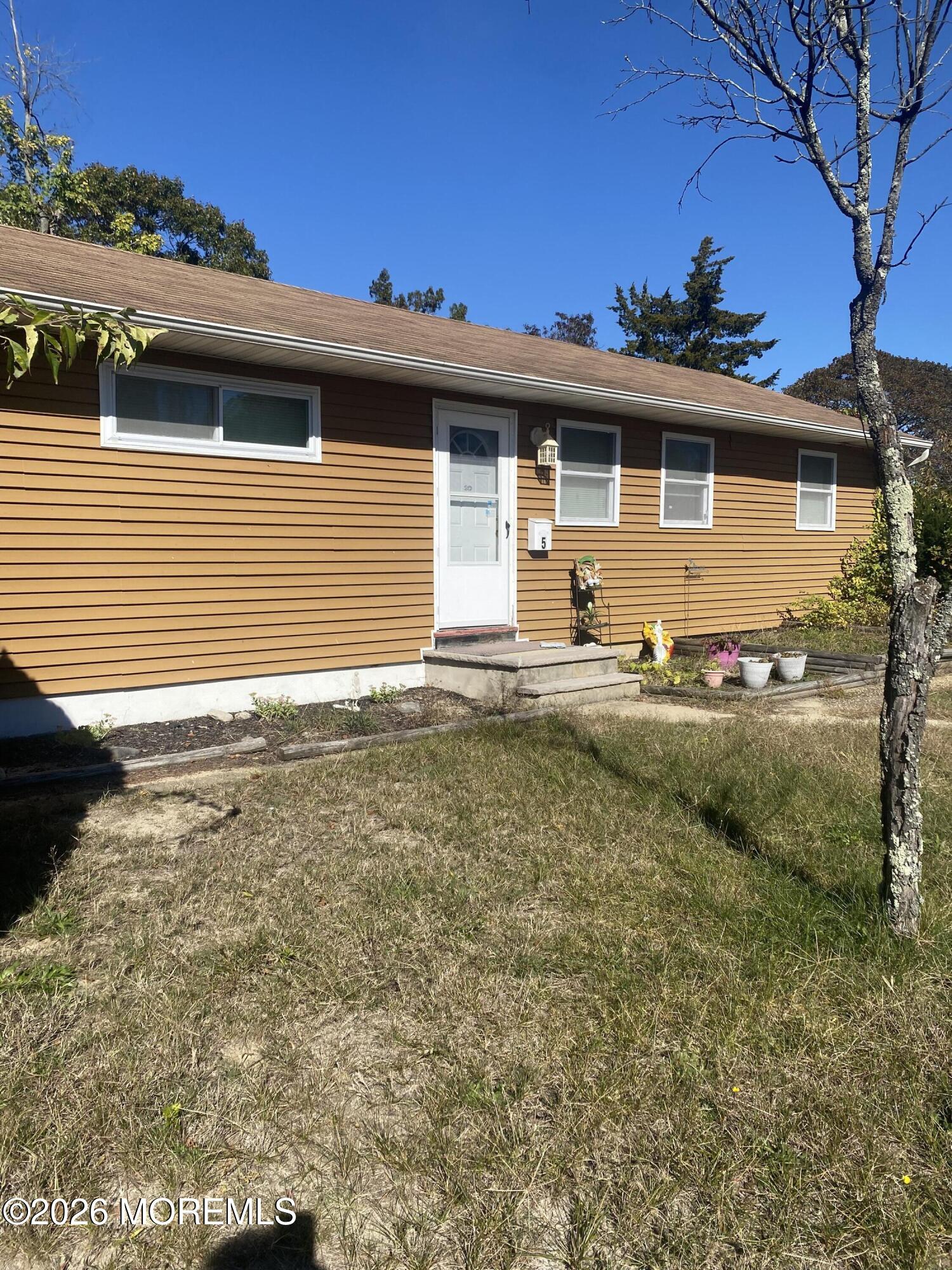 5 Sprucewood Drive — photo