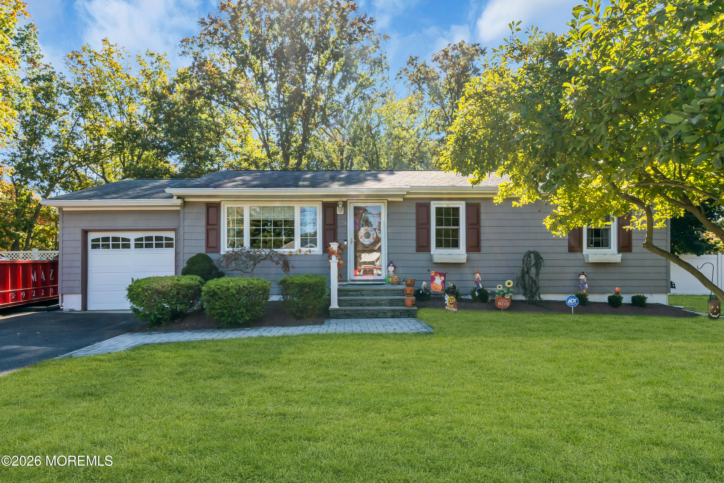 33 Brookside Drive — photo