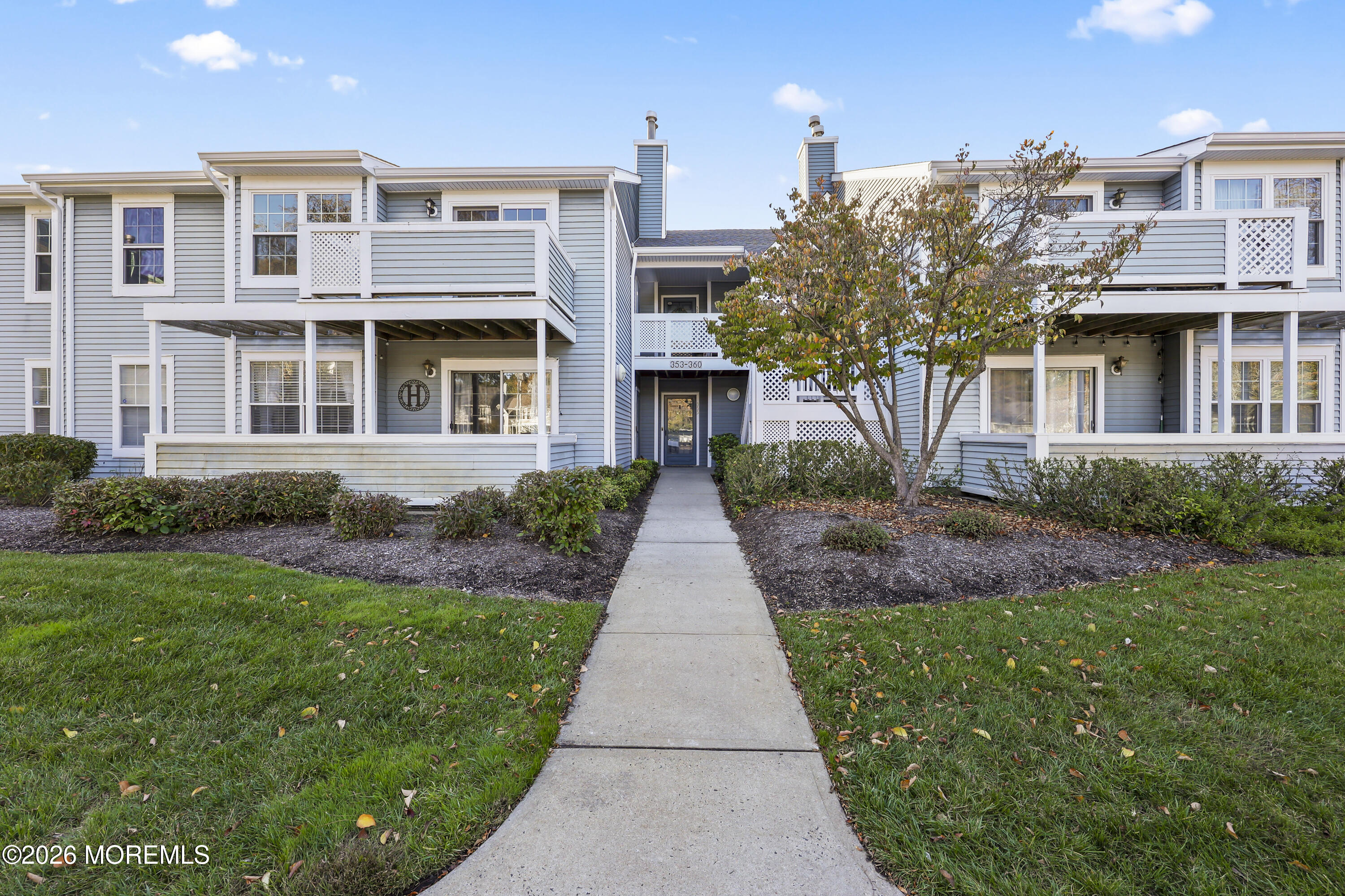 355 Sequoia Court — photo