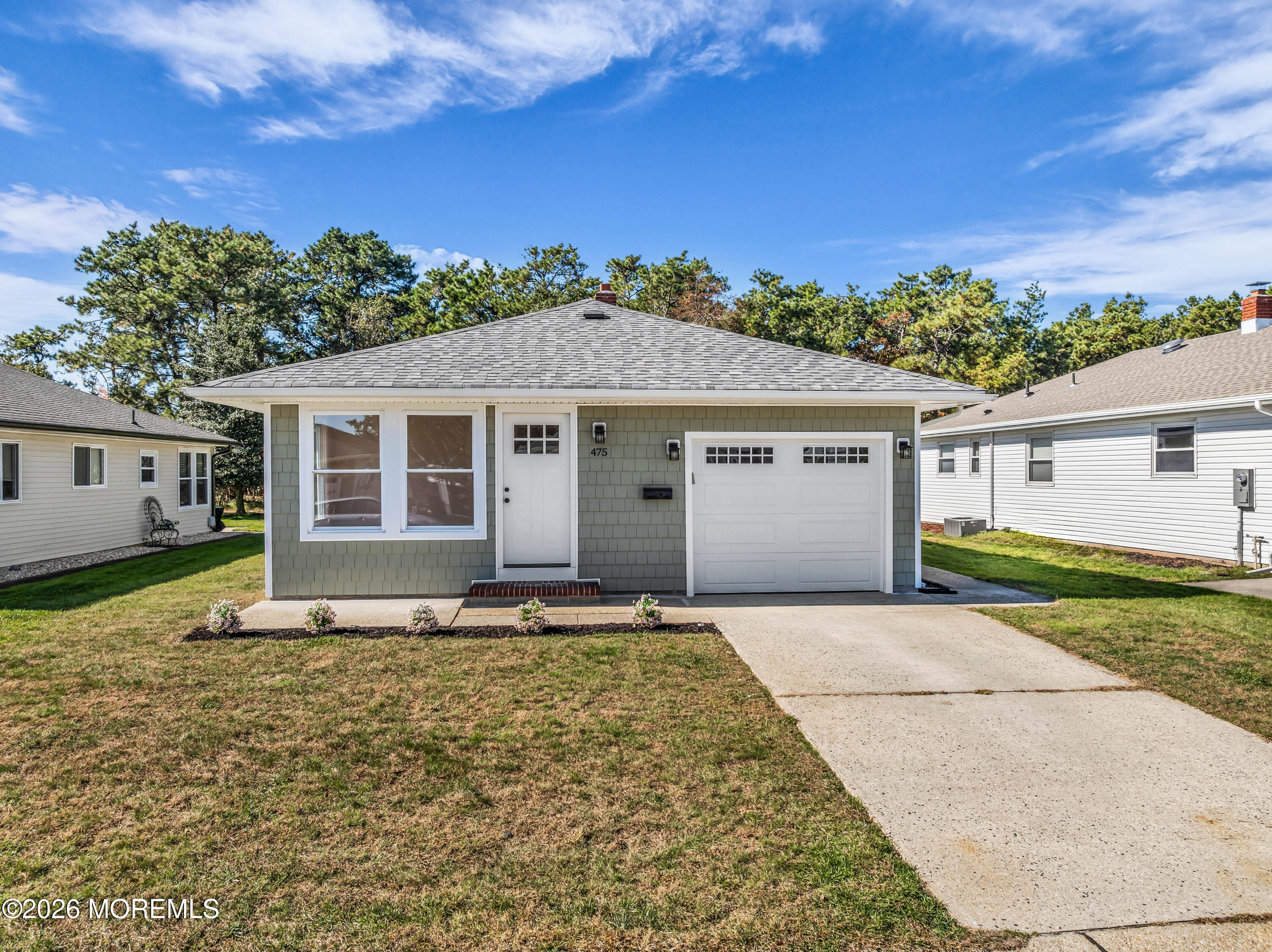475 Saint Thomas Drive — photo
