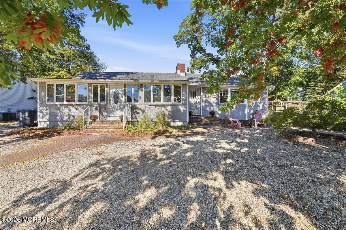 768 Manor Drive — photo