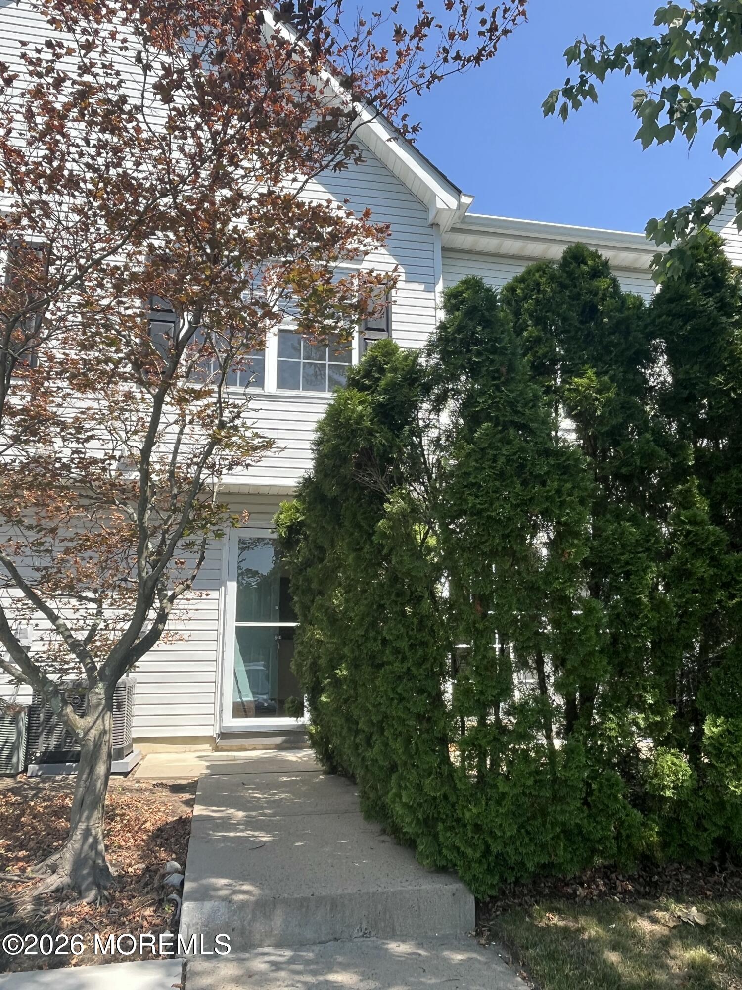 28 Madison Court — photo