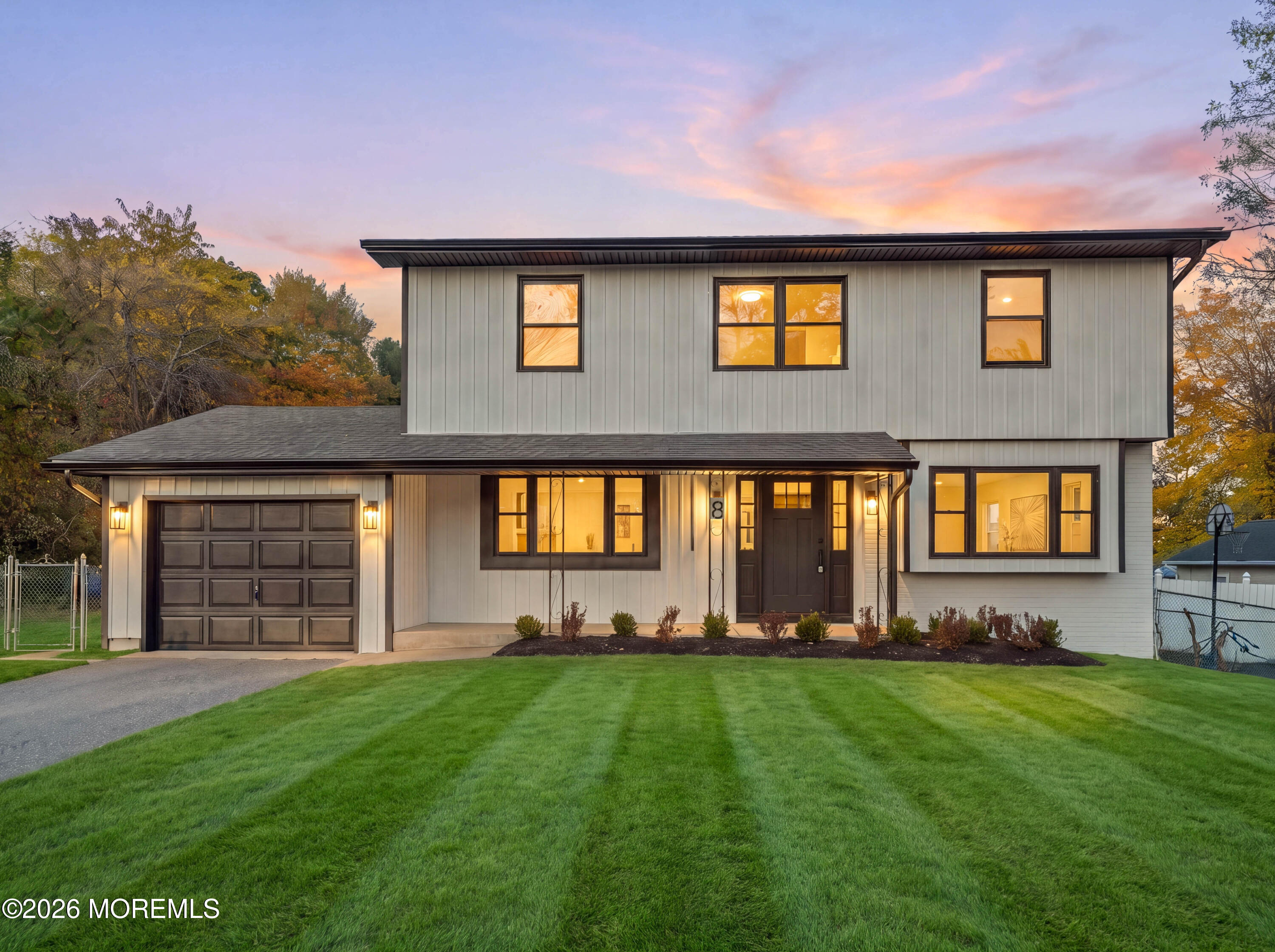 8 Atlanta Drive — photo