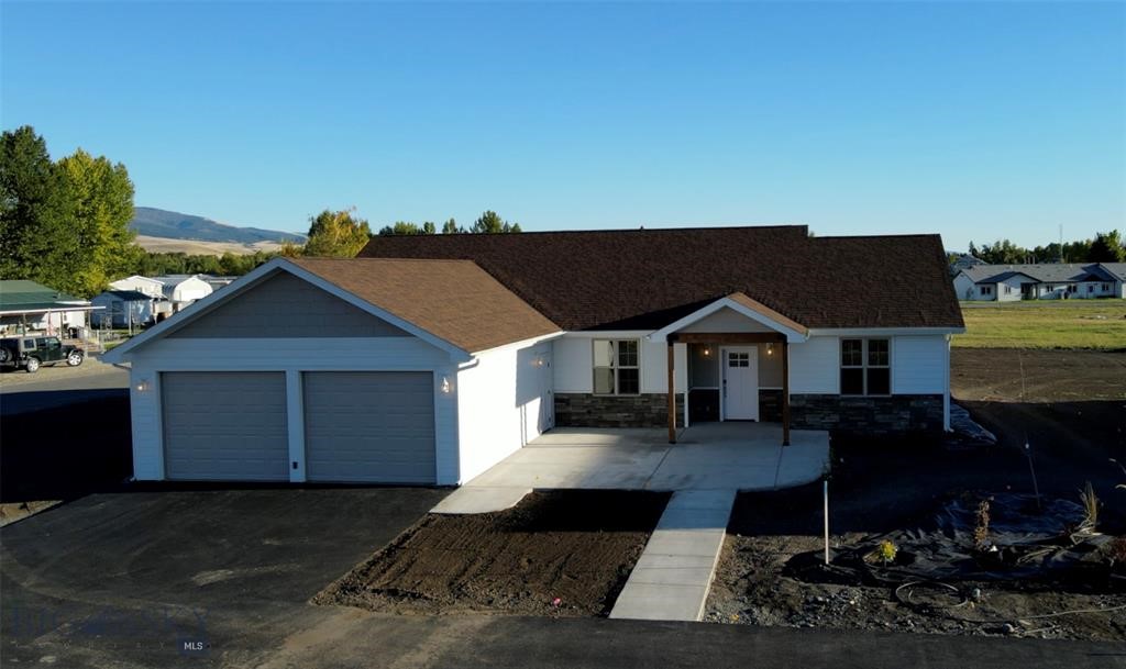 1020 Sagebrush Lane — photo
