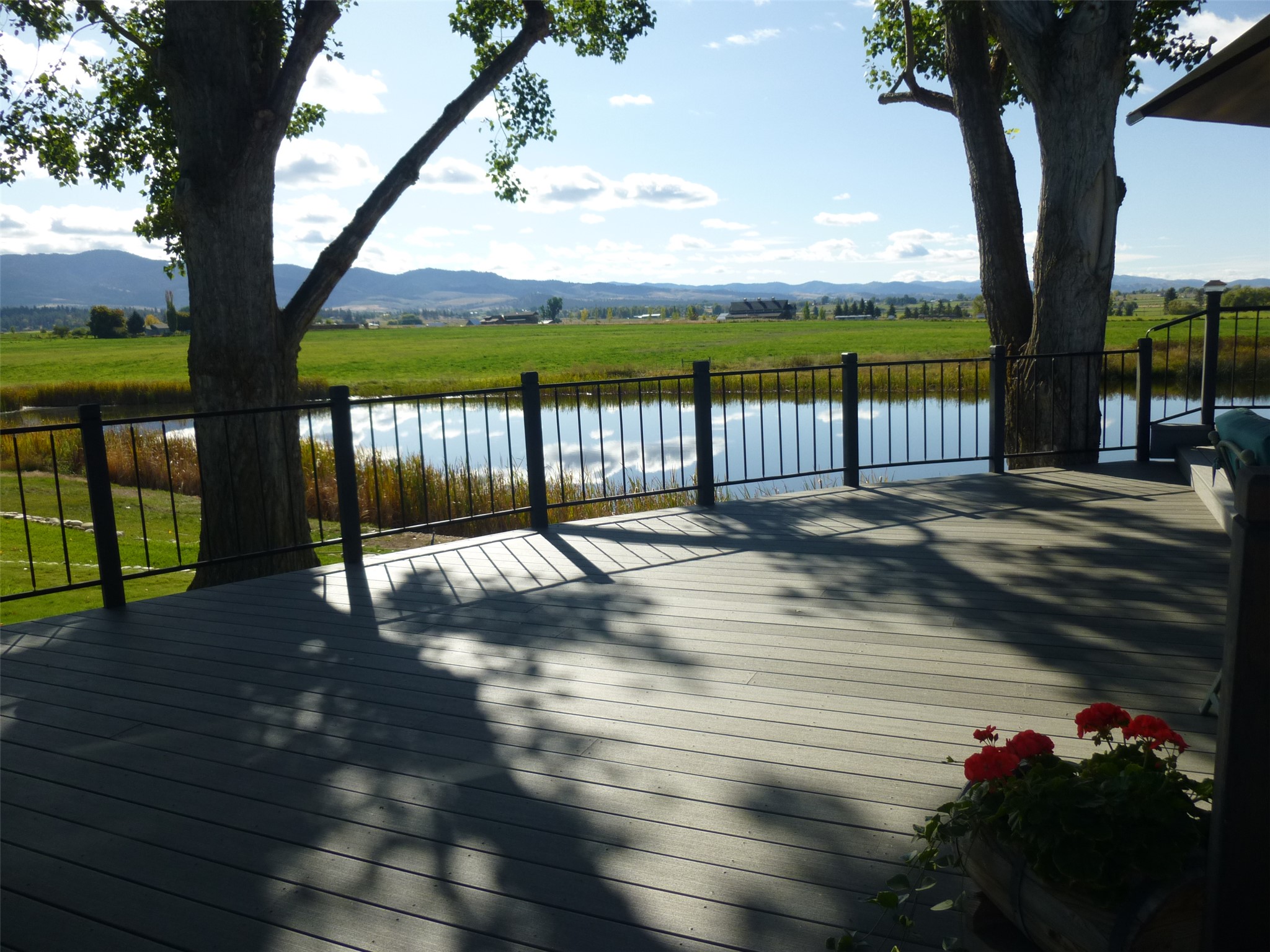 1340 Honey House Lane — photo