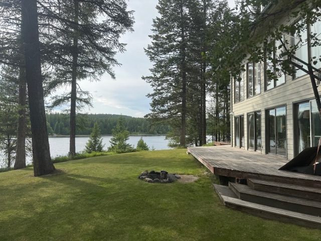400 Cattail Drive — photo