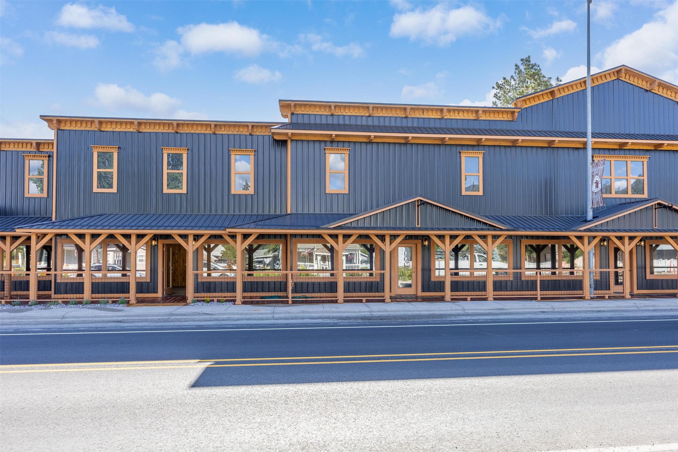 206 S Main Street — photo