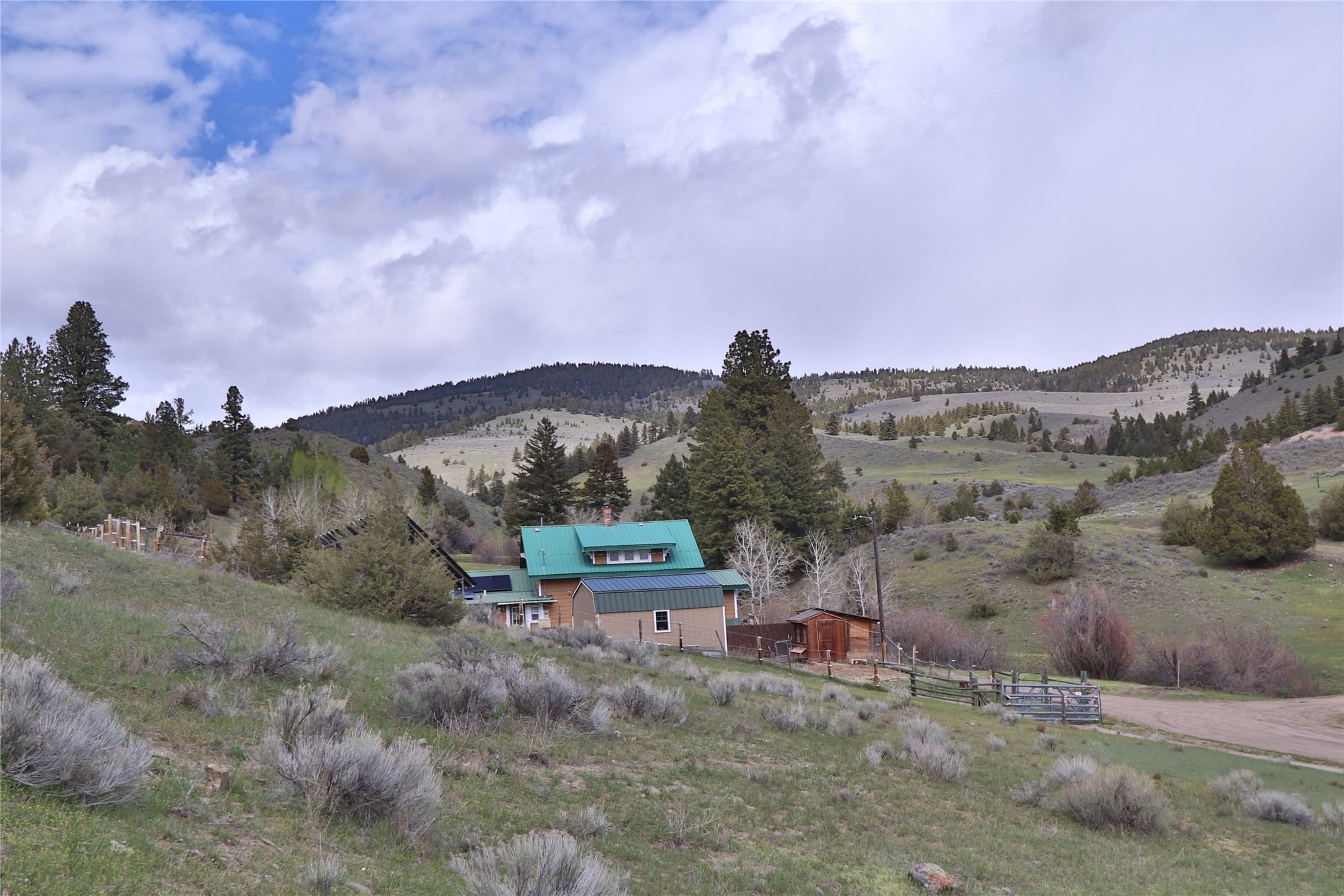 187 Edwards Gulch Road — photo