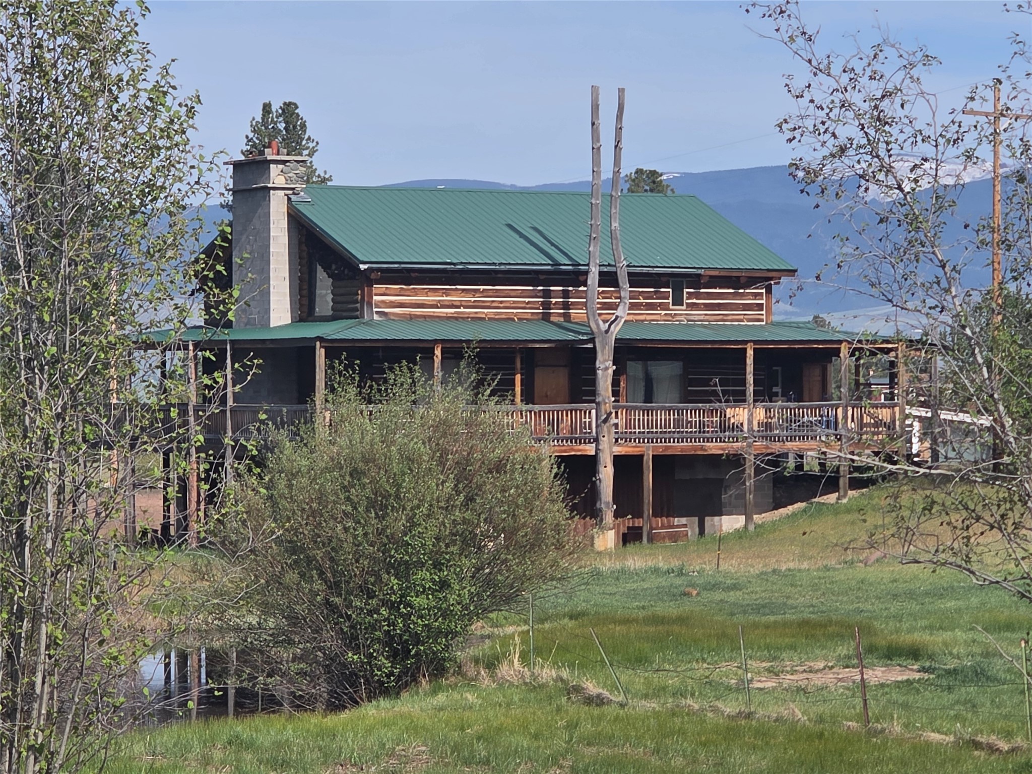 2326 Middle Bear Creek Road — photo