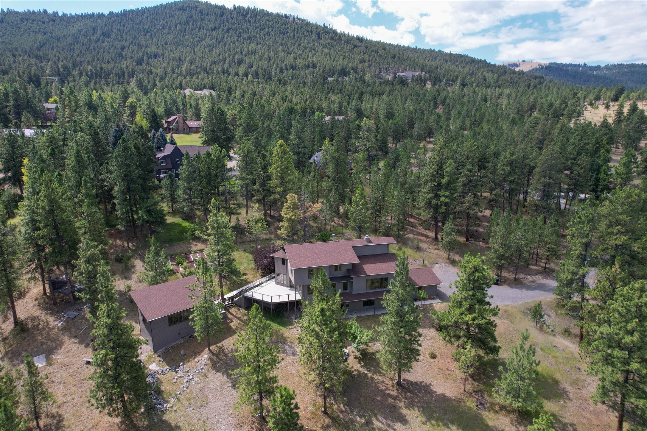 1 Columbine Drive — photo