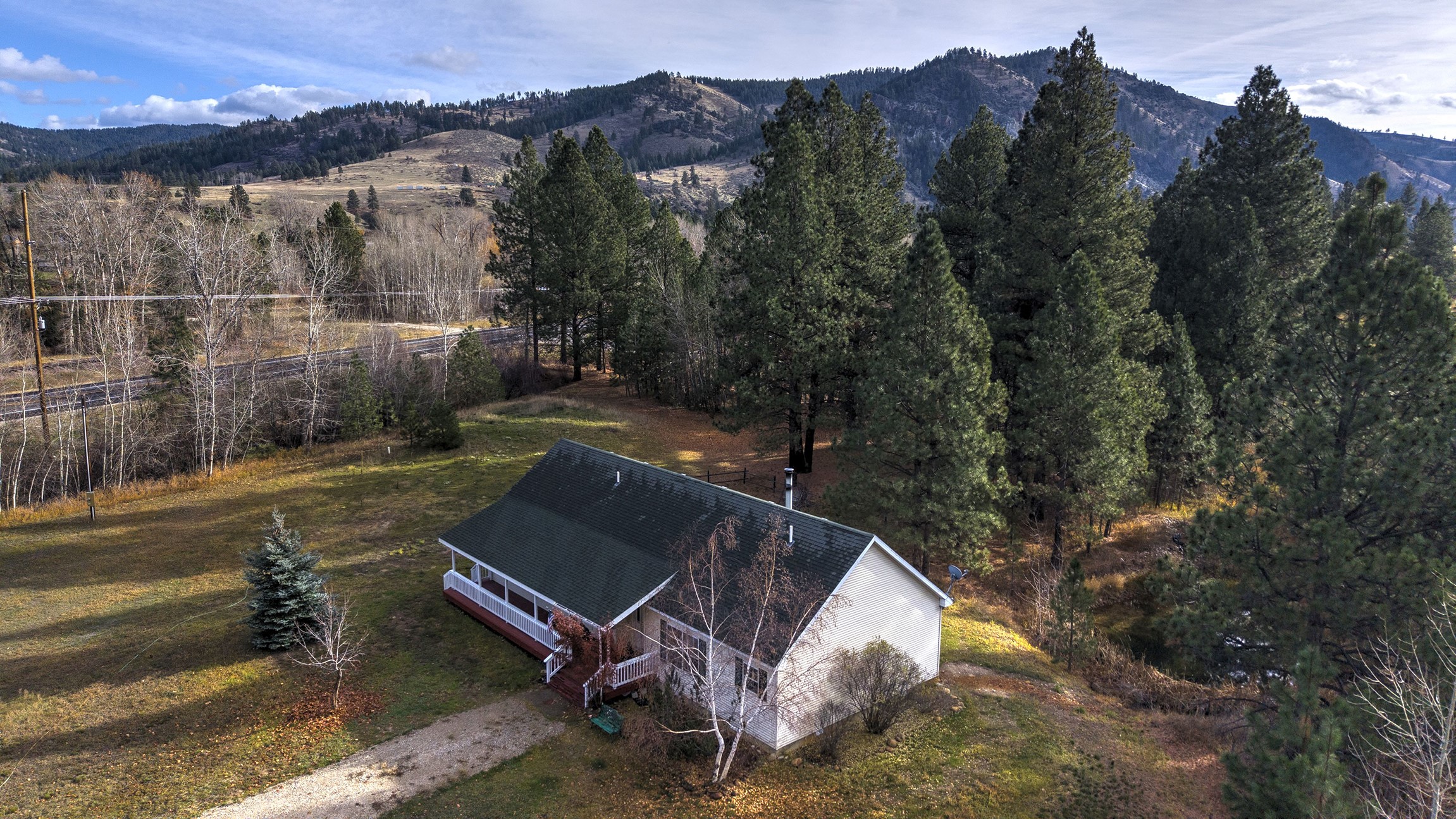 2377 US Highway 93 S — photo