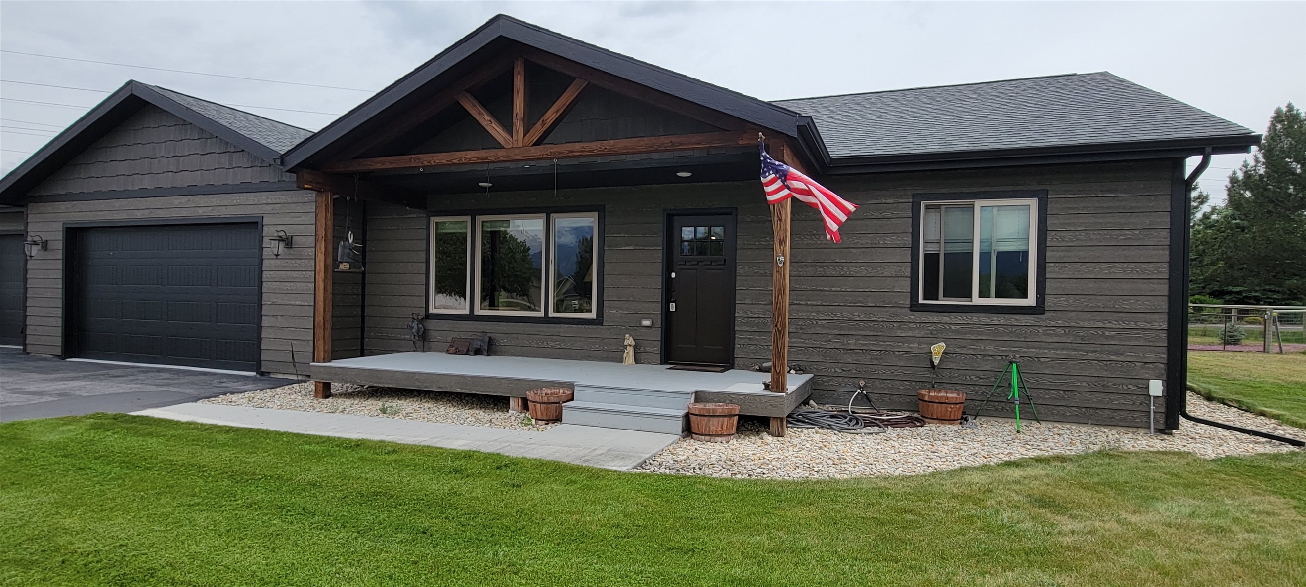 393 Aspen Wood Drive — photo