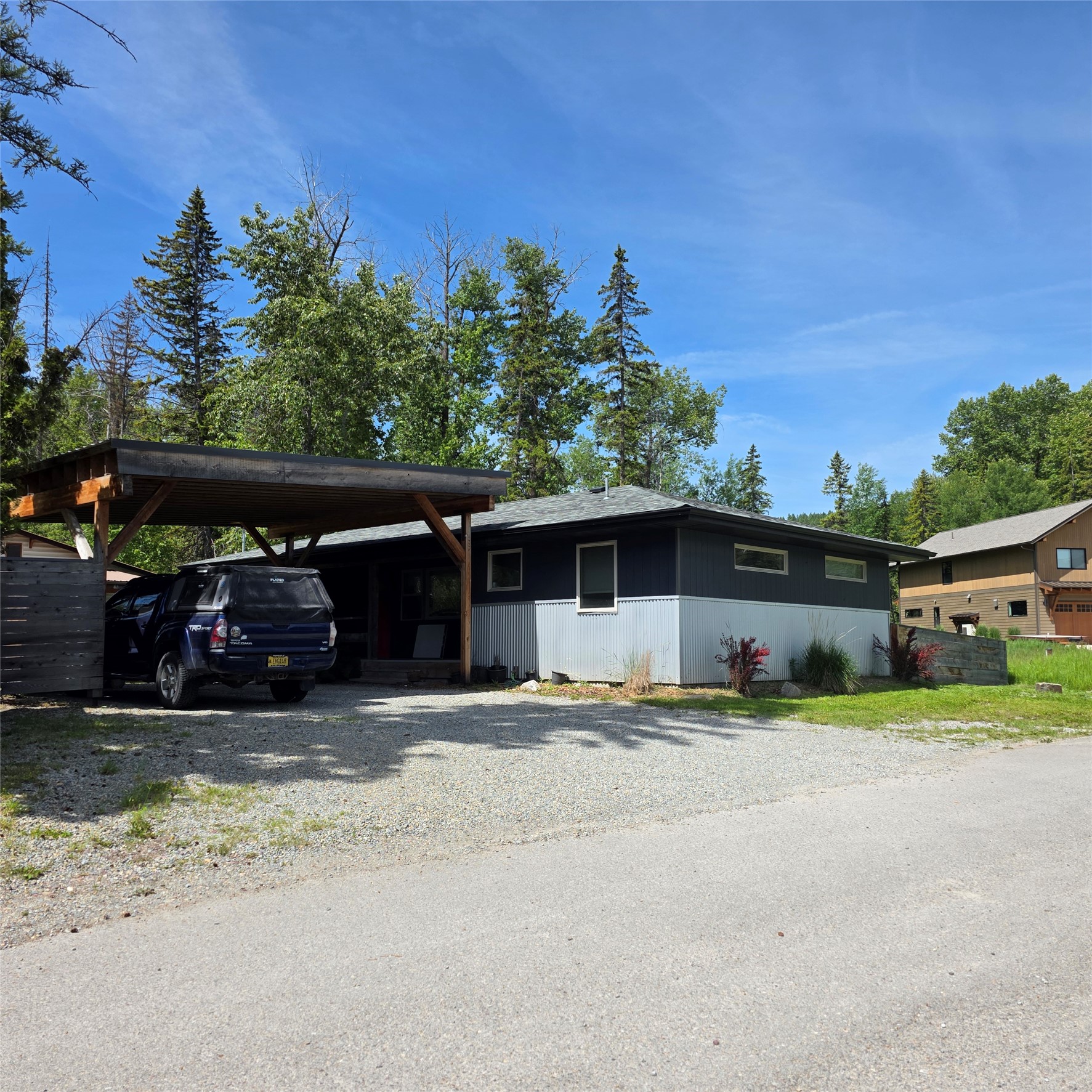 2010 Benchmark Lane — photo