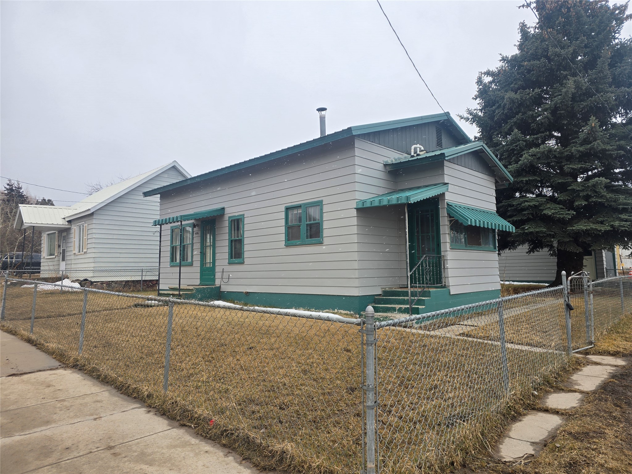 506 W Broadway Street — photo