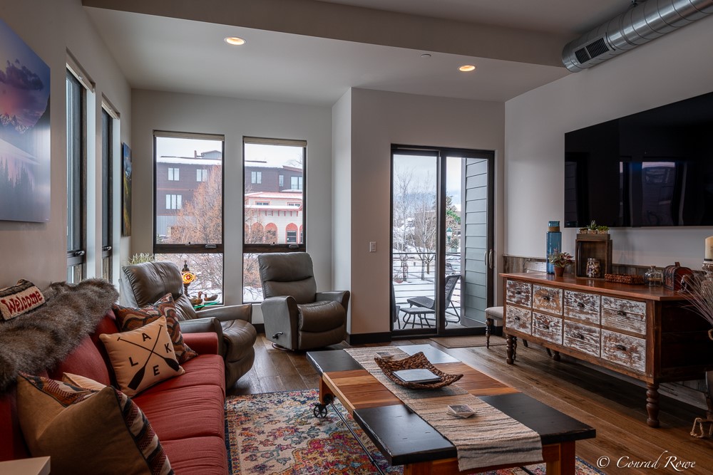 139 E 2nd Street 201 — photo