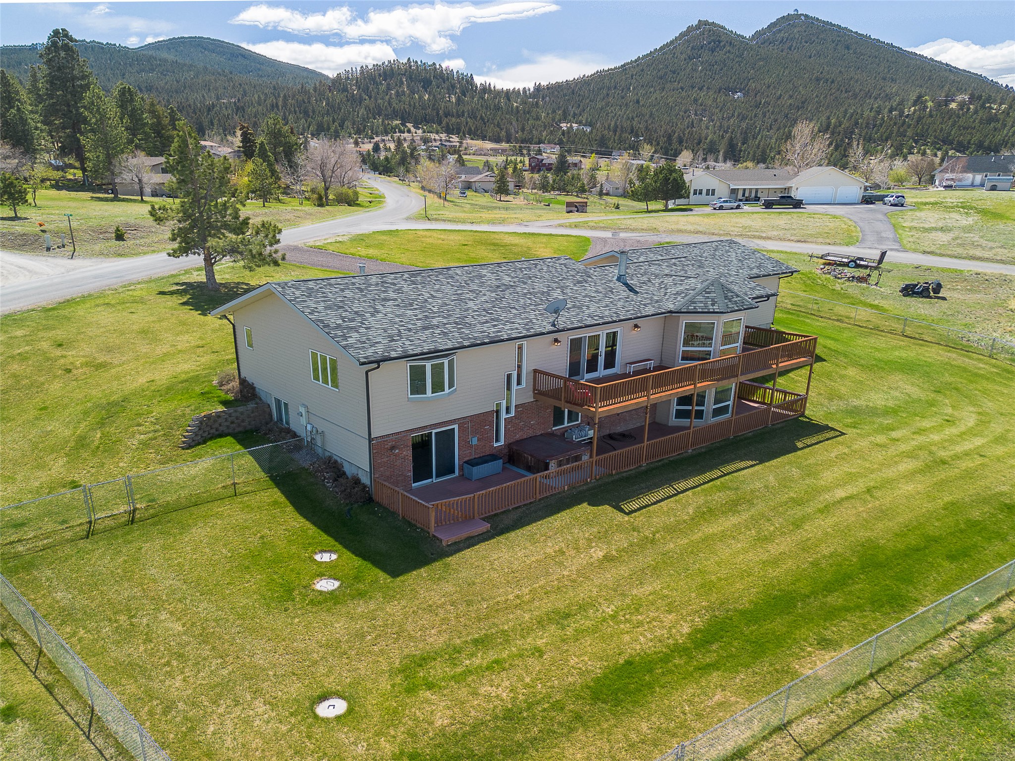 6 Saddle Mountain Drive — photo