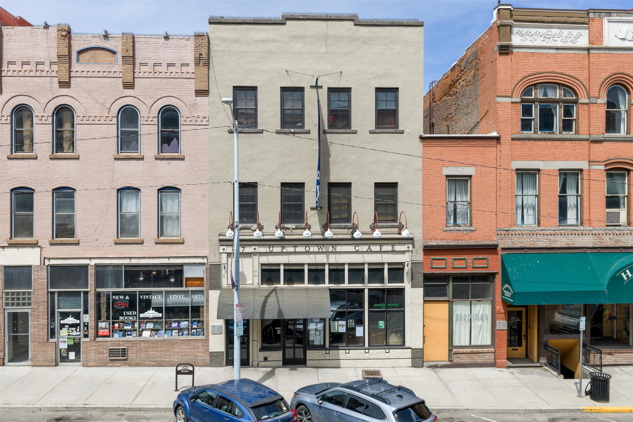 47 E Broadway Street — photo