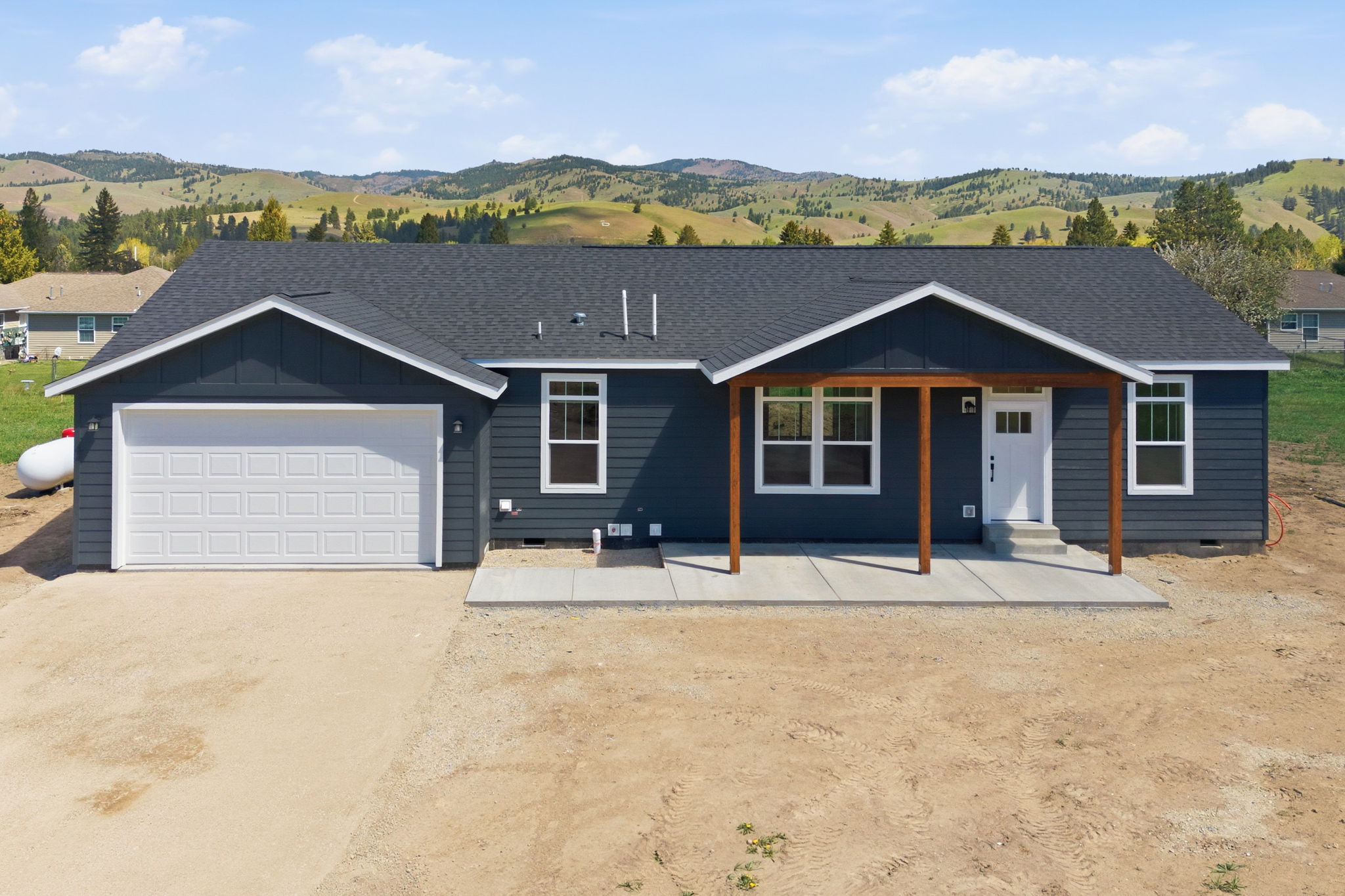 131 Nicholson Way — photo