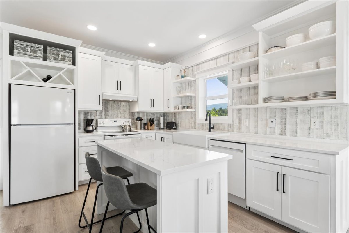 270 Eagles Nest Drive — photo