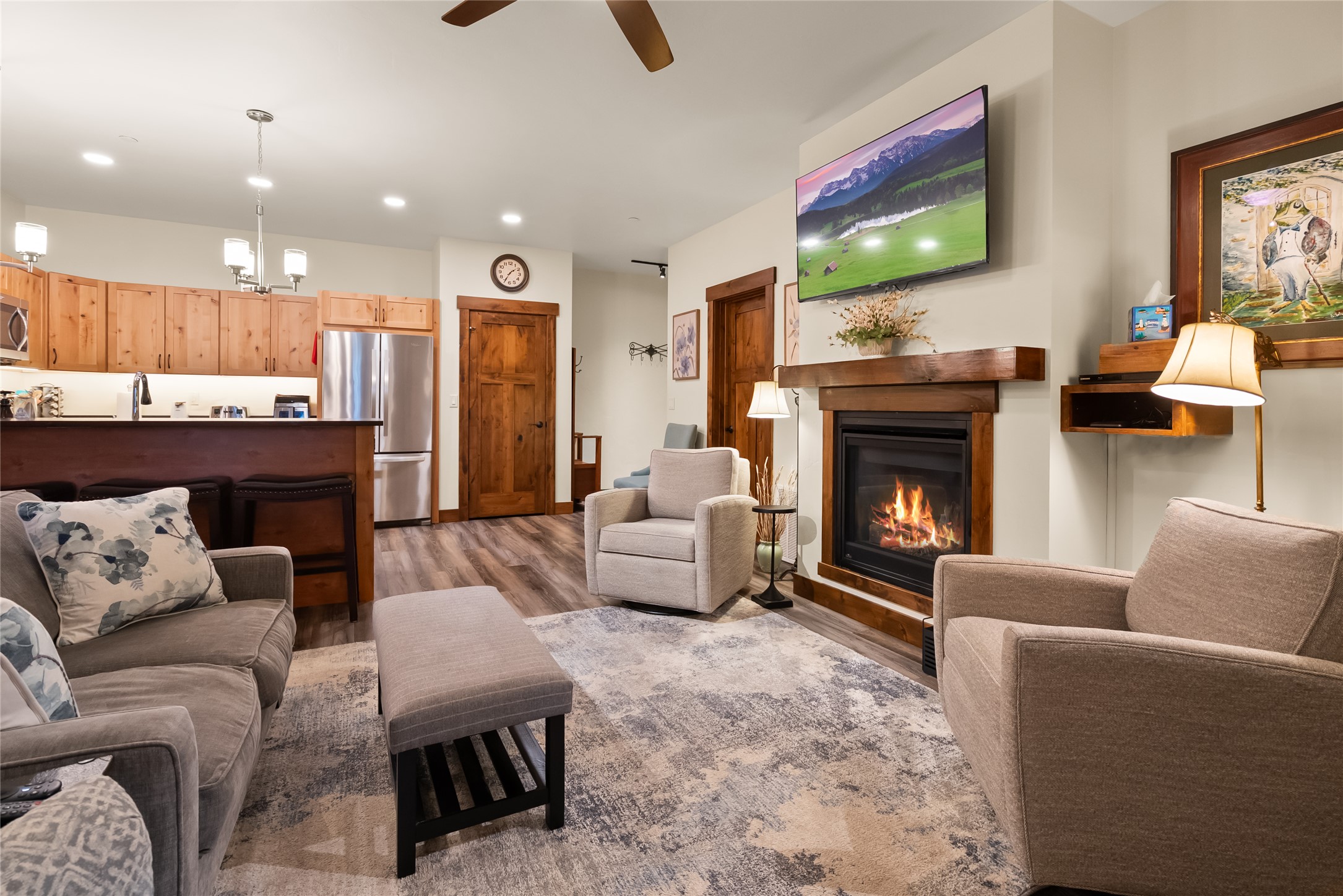 519 Nucleus Avenue 301 — photo
