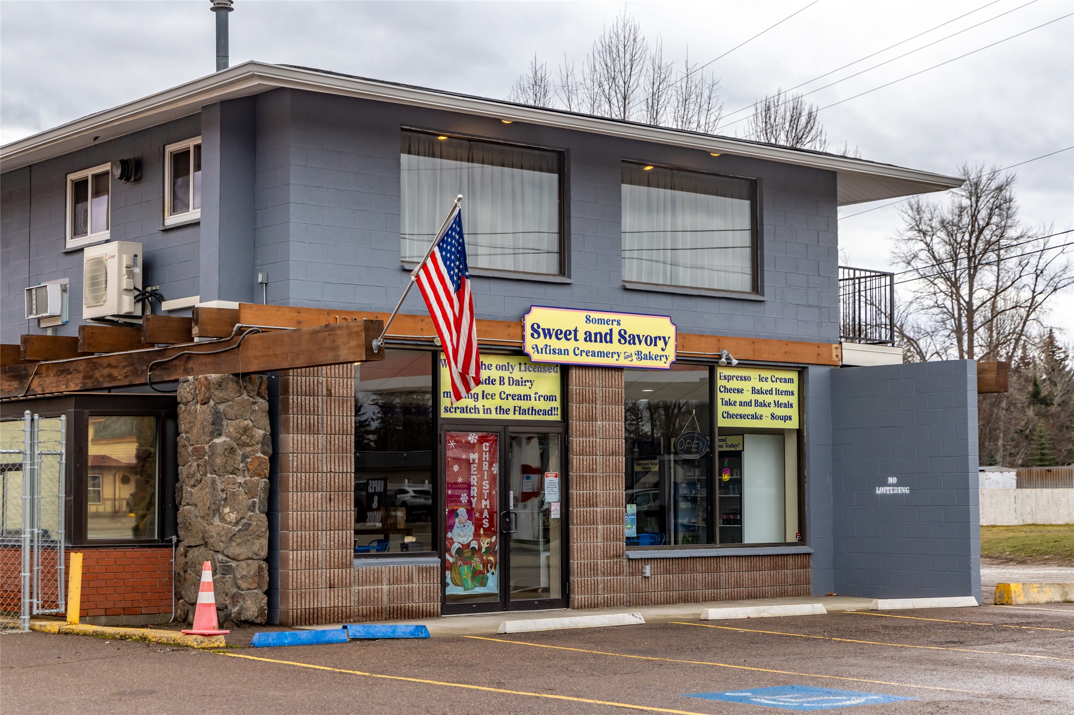 1282 US Highway 2 — photo