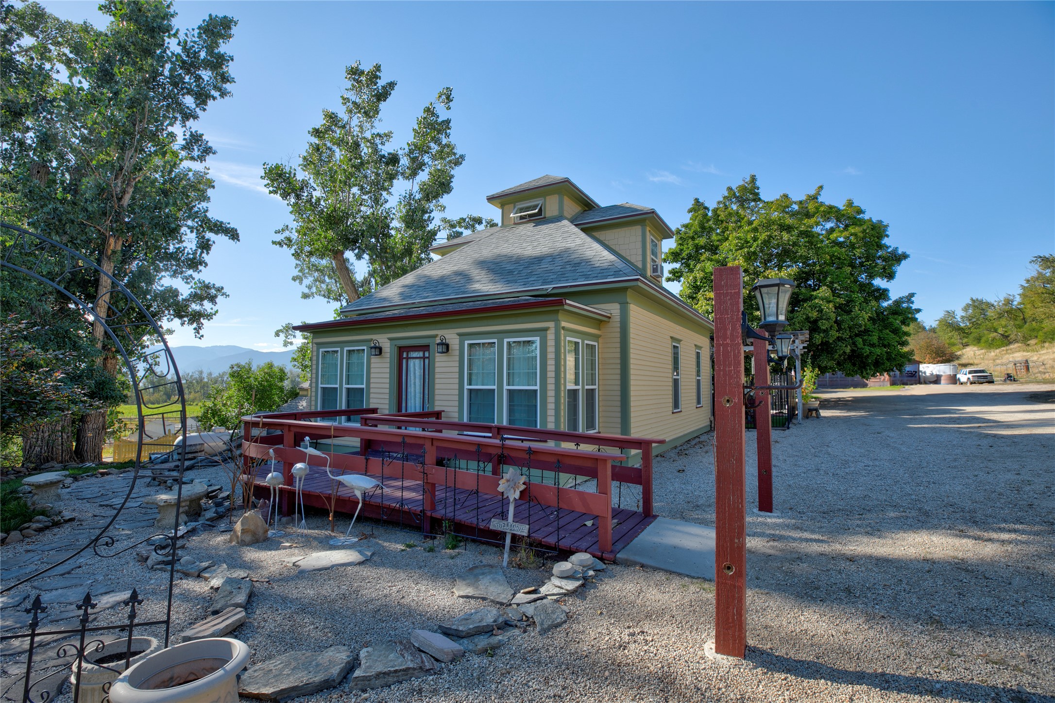1003 N Burnt Fork Road — photo
