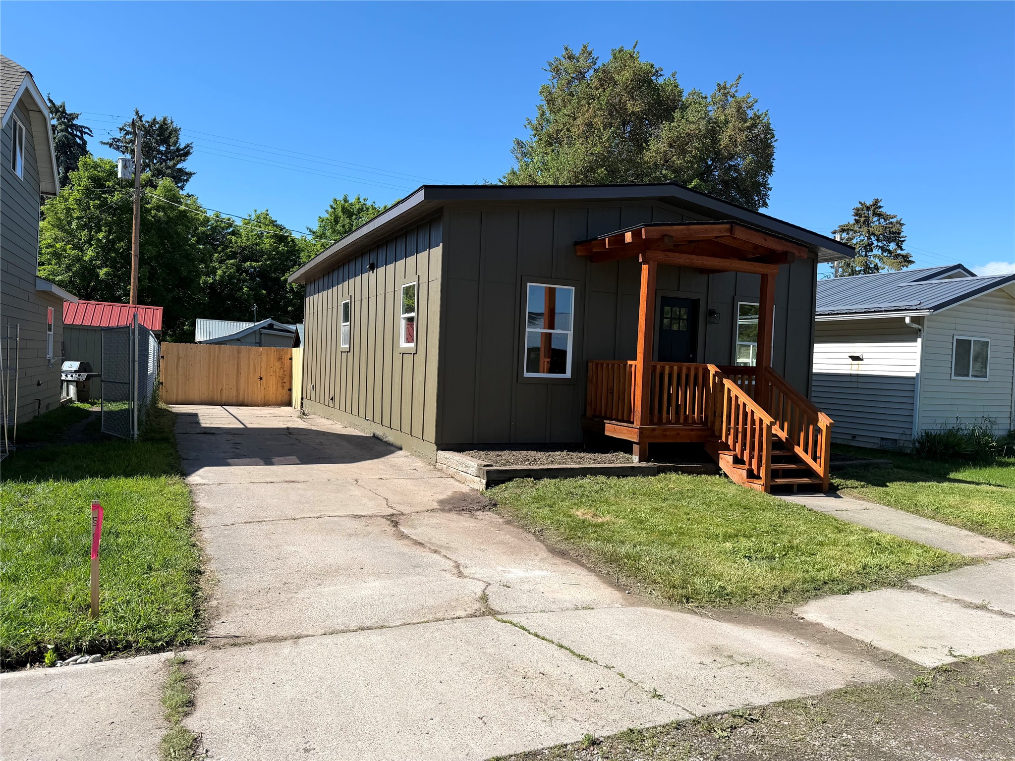 515 Buchanan Street SW — photo