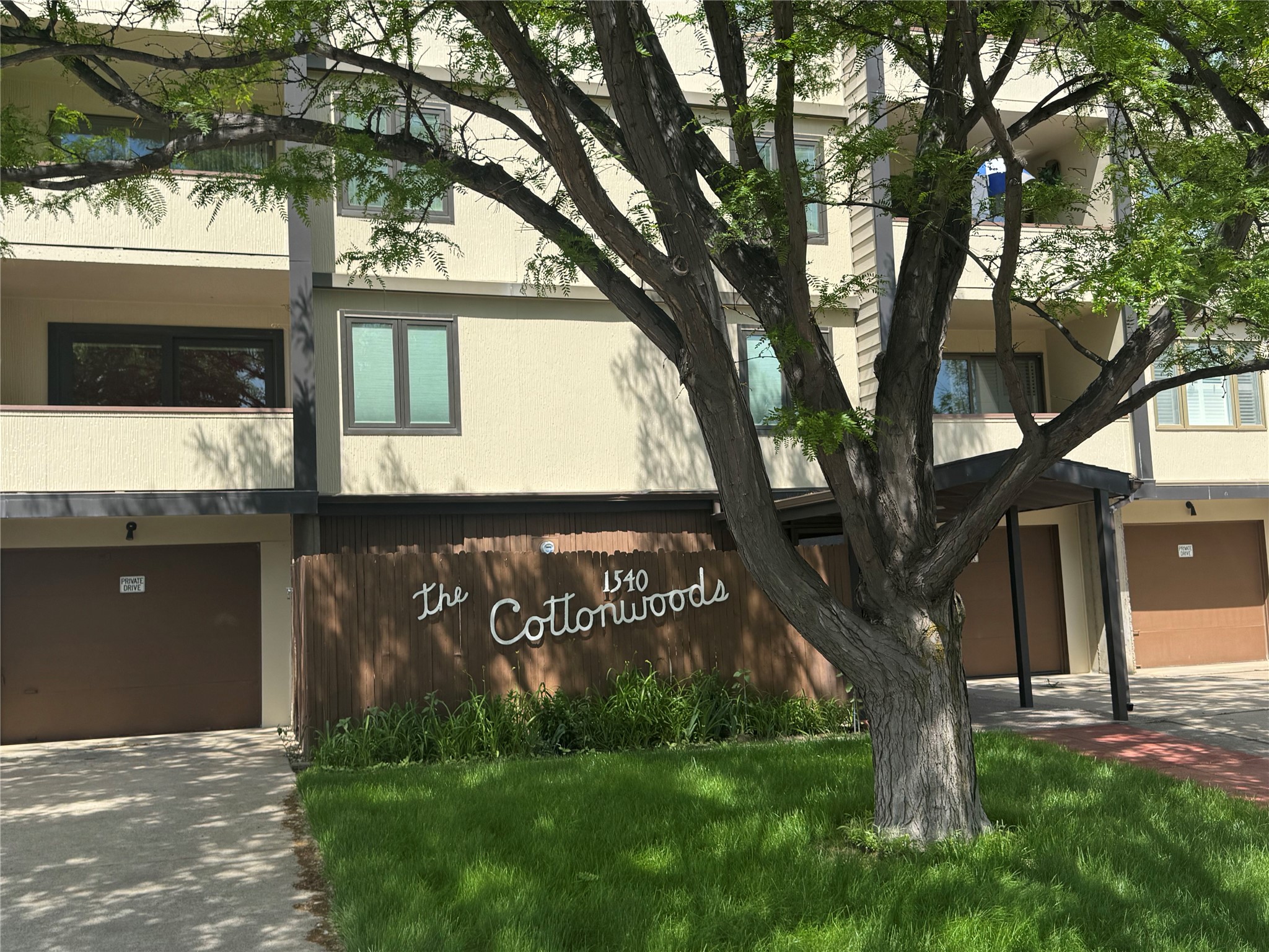 1540 Meadowlark Drive 53 — photo