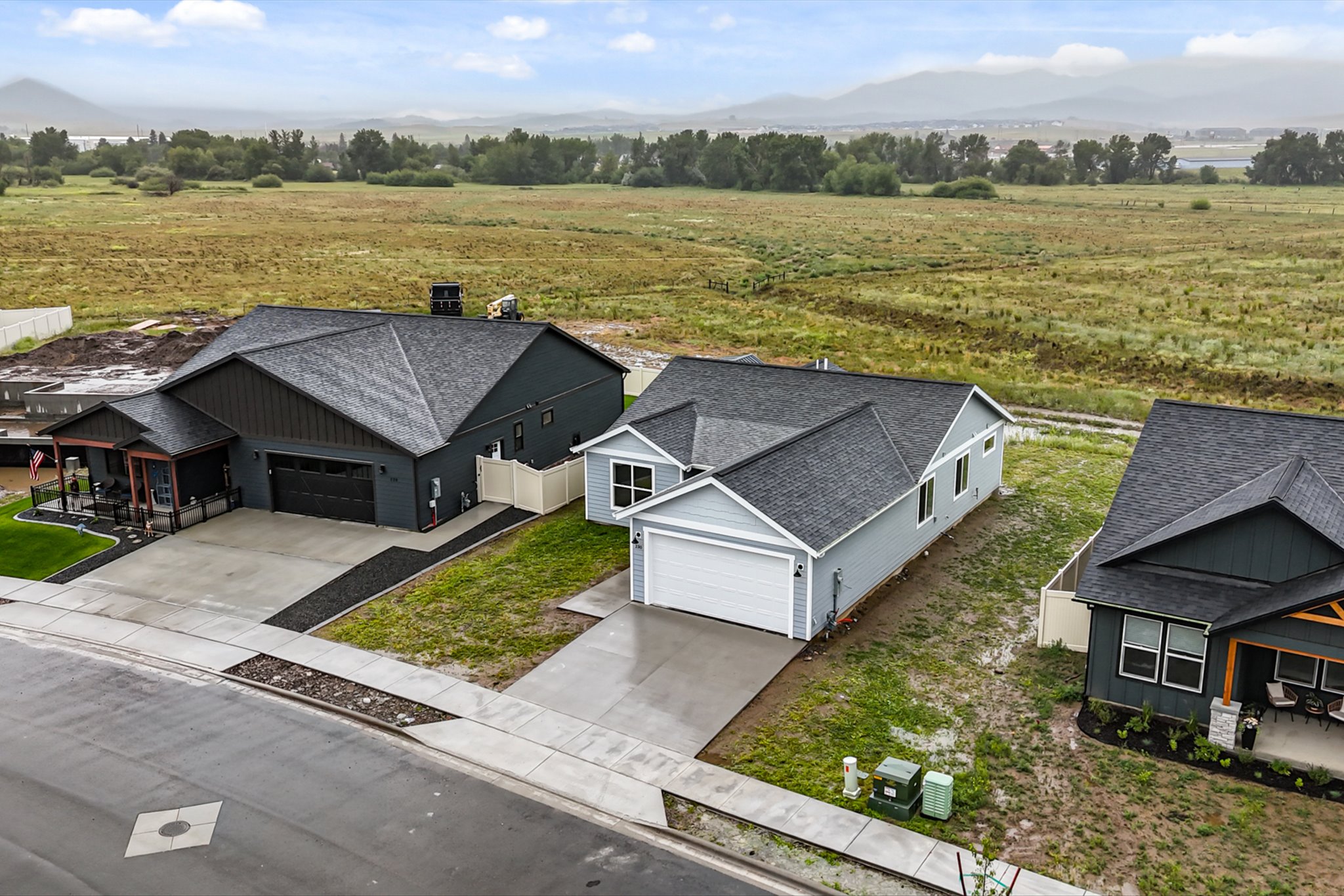 230 Stirling Loop — photo