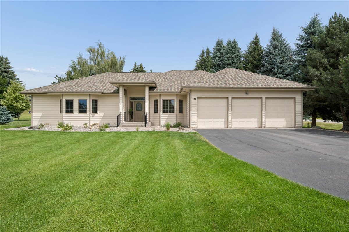 101 Whitetail Court — photo