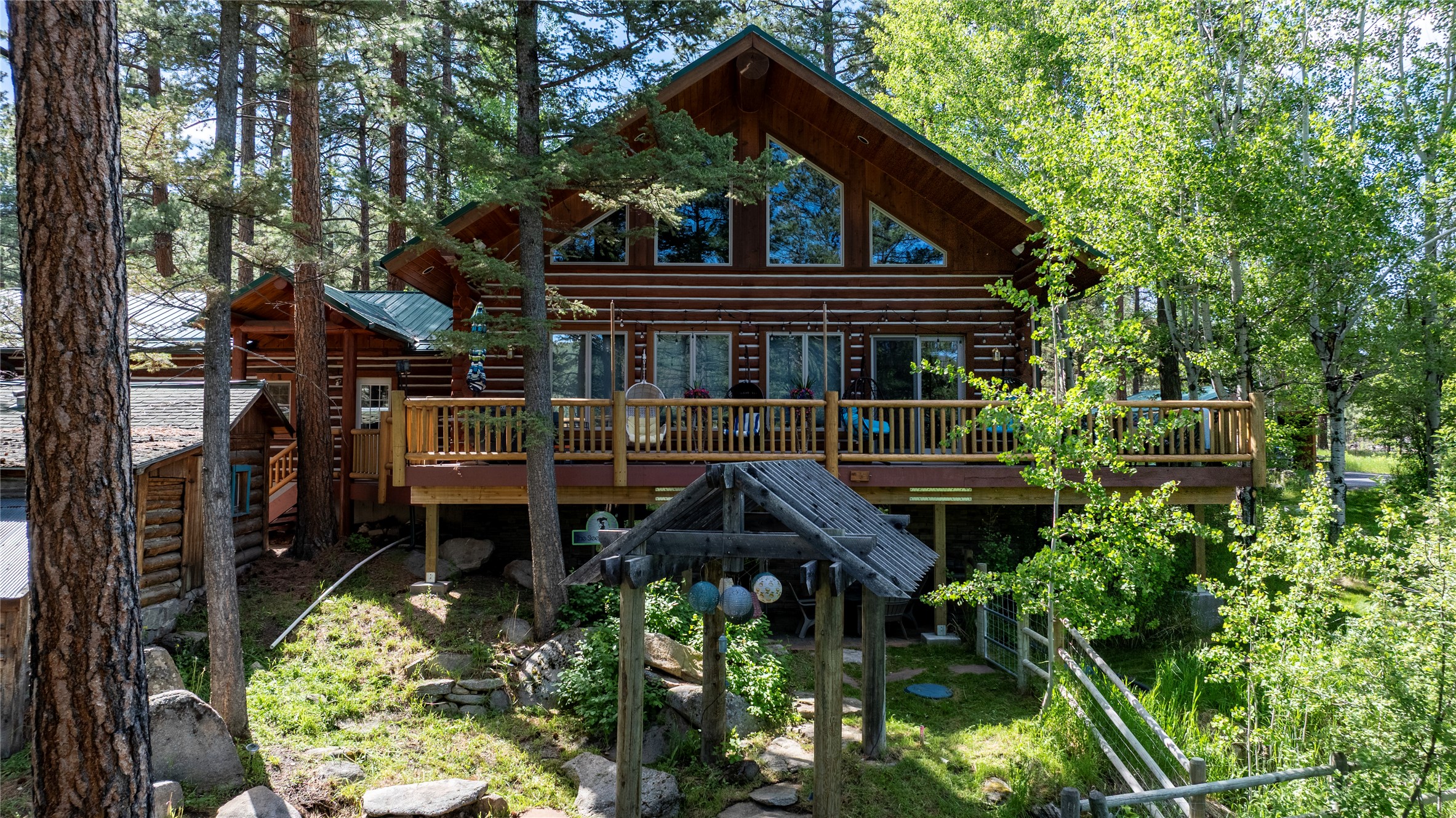 1561 Colorado Gulch Drive — photo