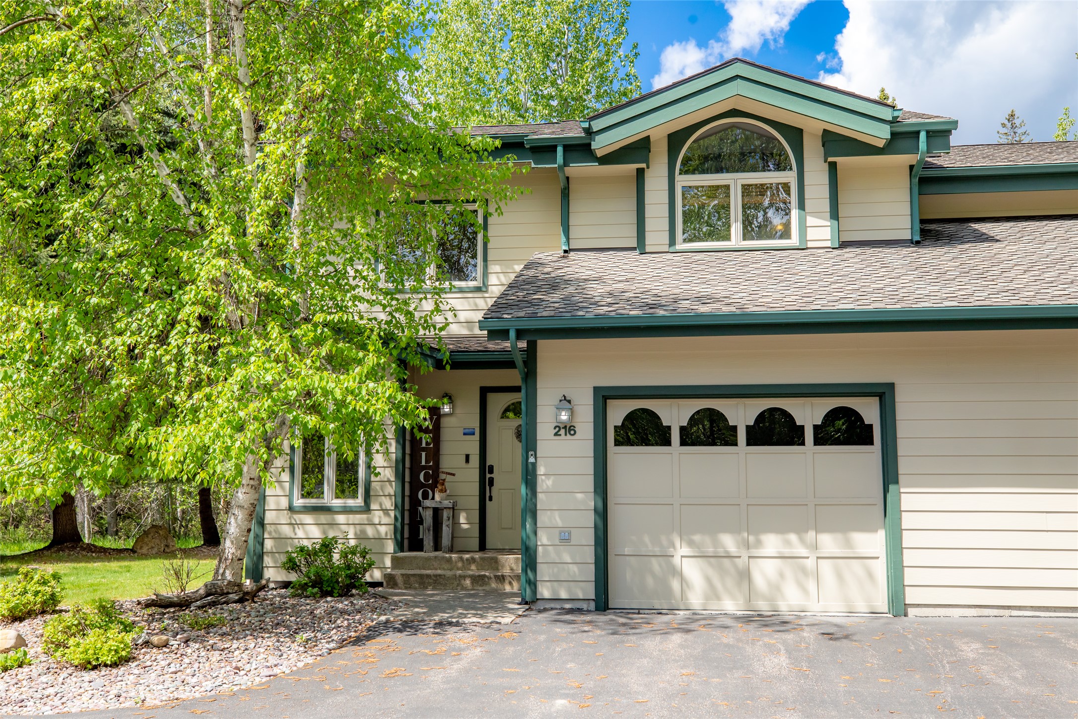 1750 E Lakeshore Drive 216 — photo