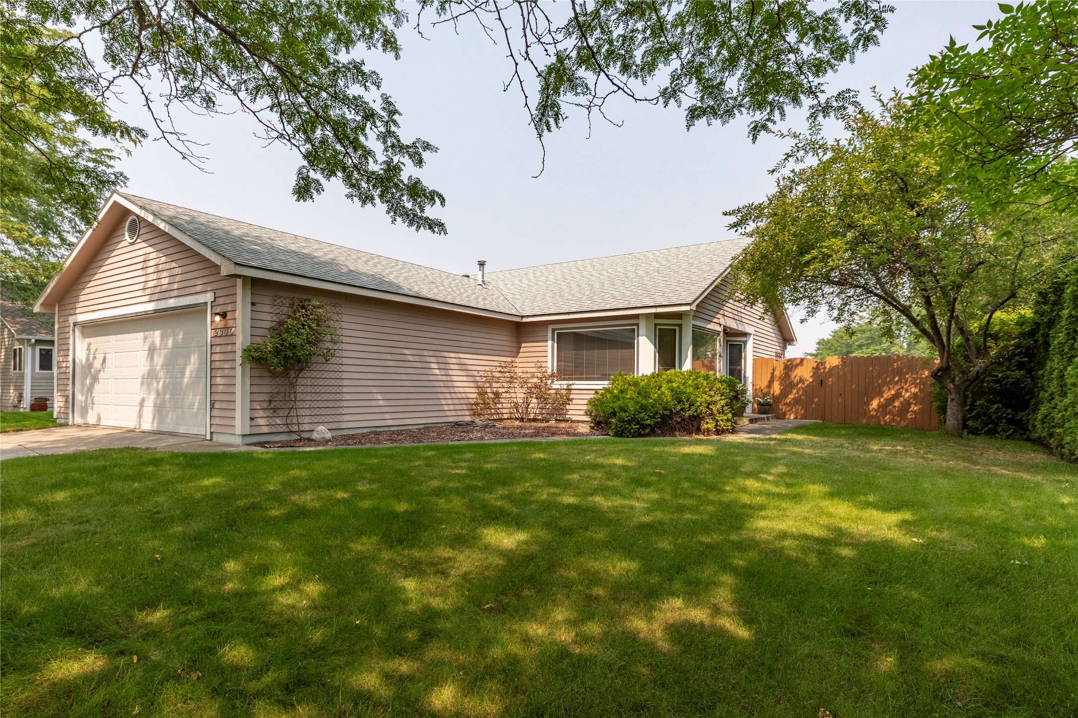 2340 Cottage Court — photo